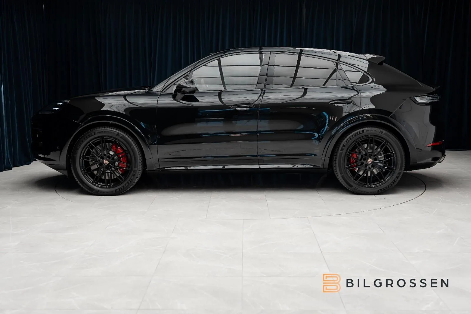 2027 Porsche Cayenne GTS Coupé, 2/24