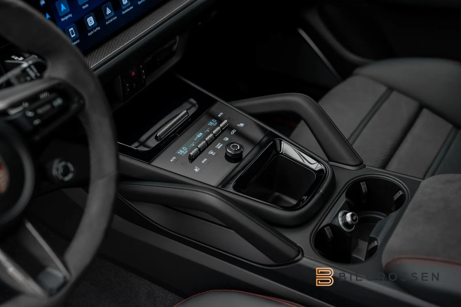 2027 Porsche Cayenne GTS Coupé, 21/24