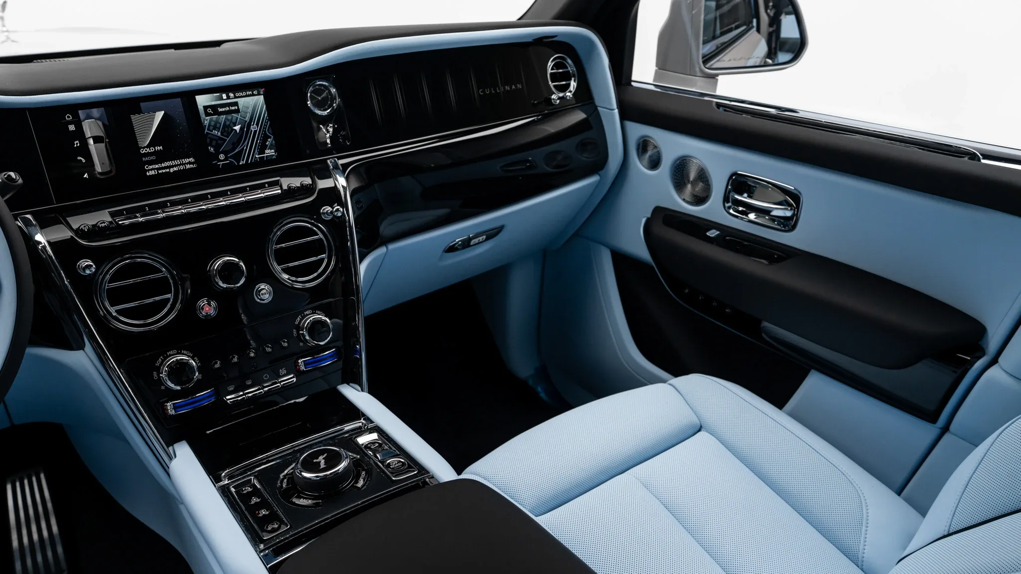 2027 Rolls-Royce Cullinan, 19/30