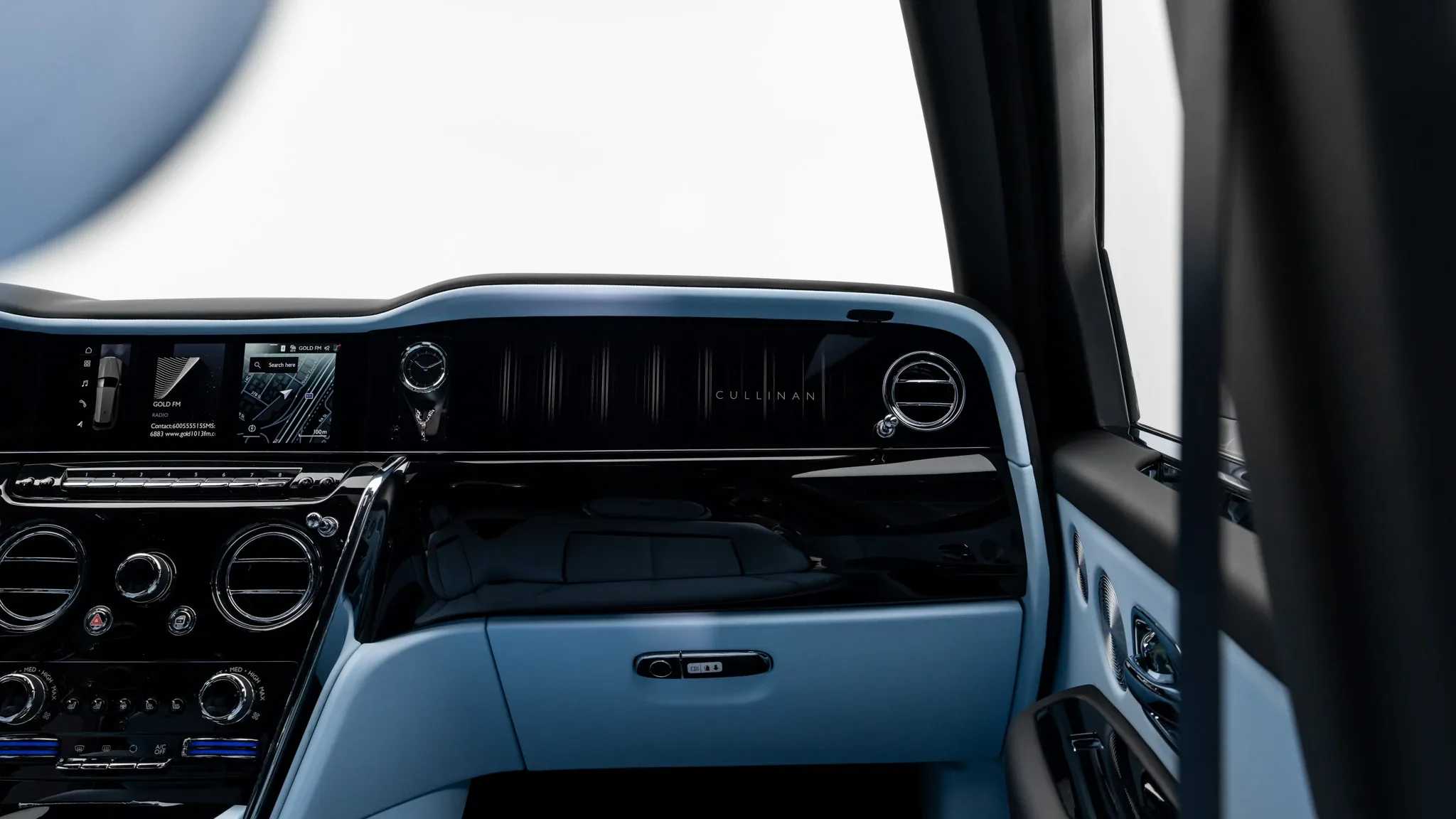 2027 Rolls-Royce Cullinan, 22/30