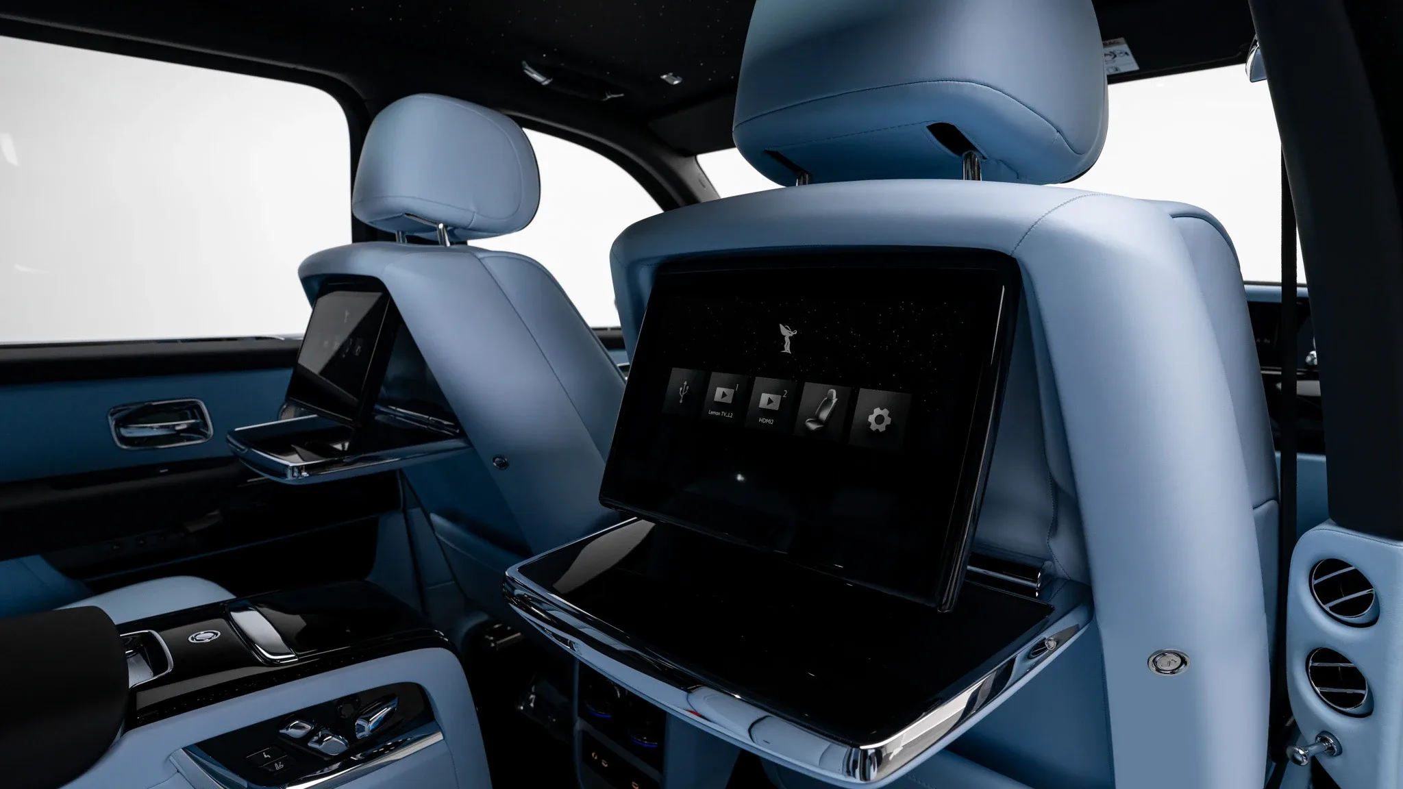 2027 Rolls-Royce Cullinan, 24/30