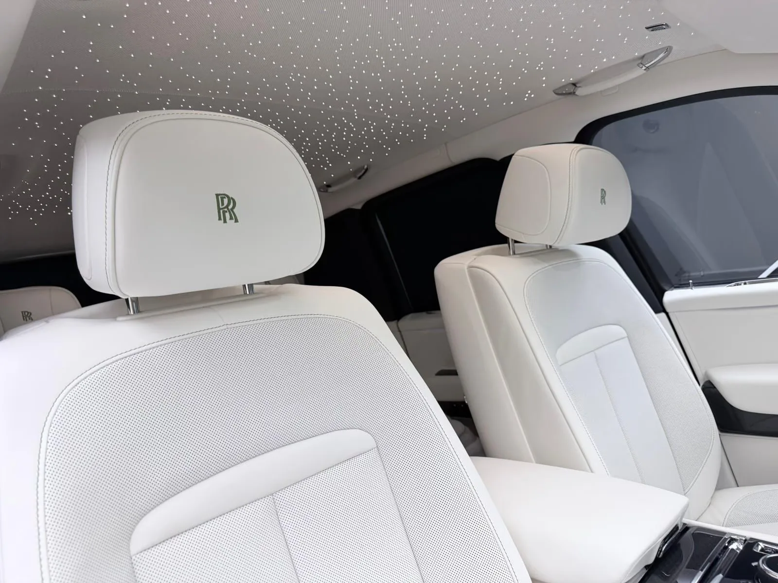 2027 Rolls-Royce Cullinan Series II Black Badge, 14/30