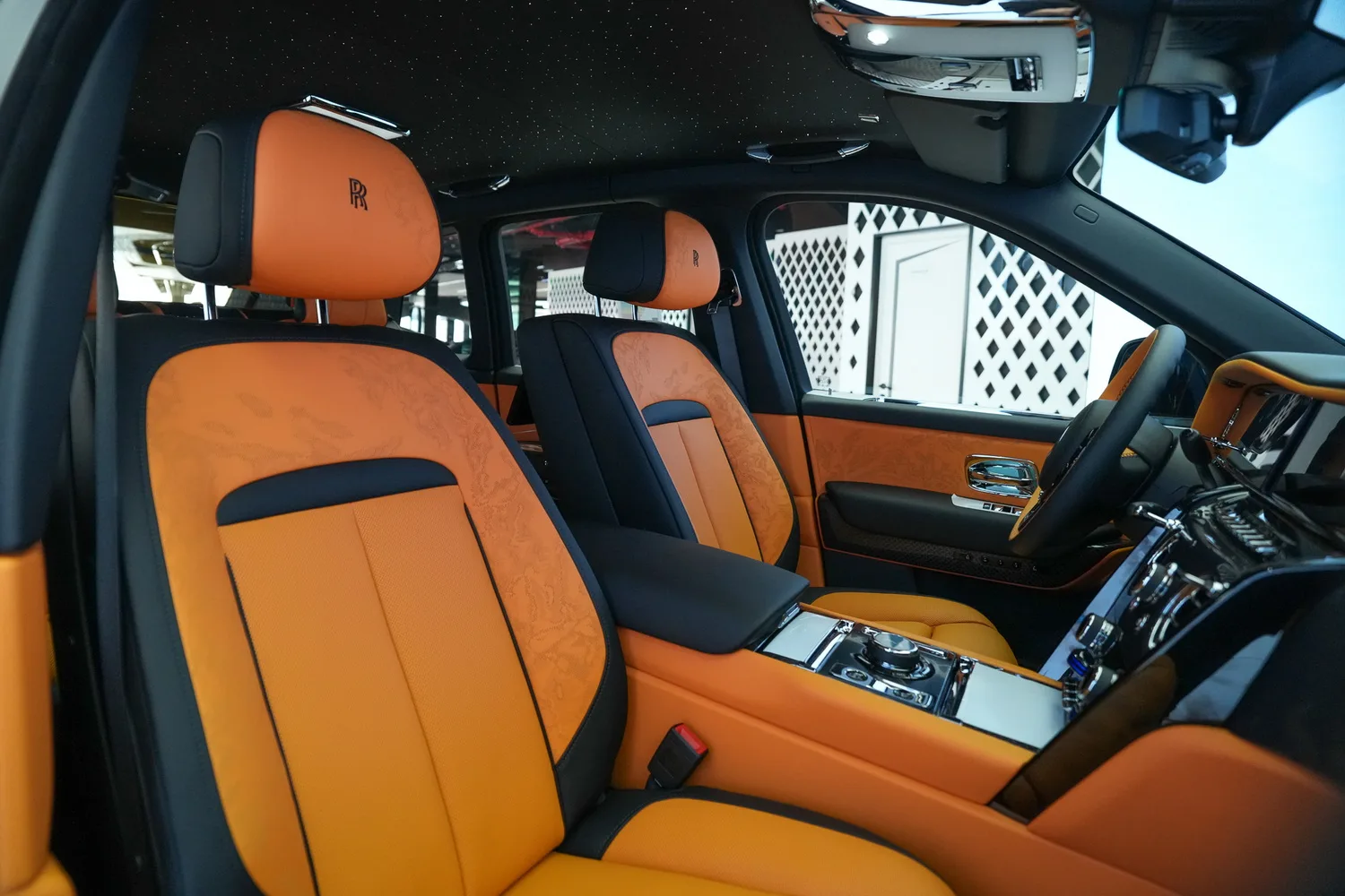 2027 Rolls-Royce Cullinan Series II Black Badge, 13/18