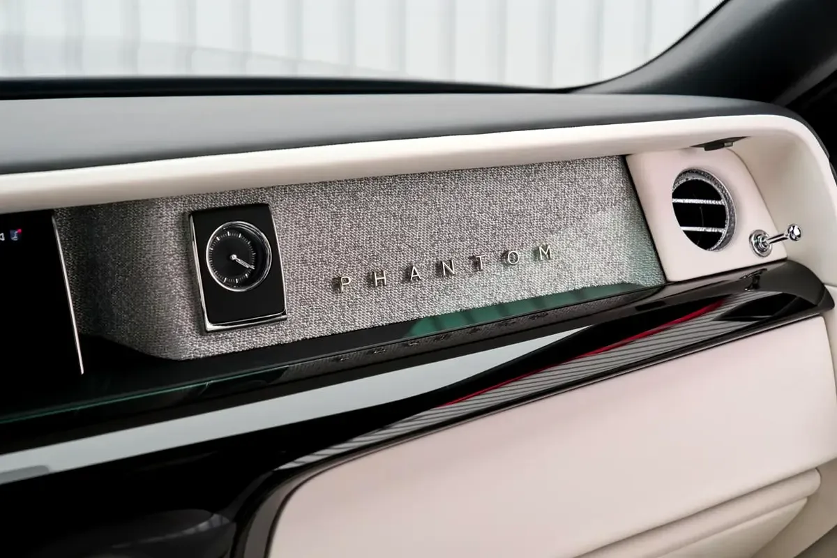 2027 Rolls-Royce Phantom Extended Series II, 10/14