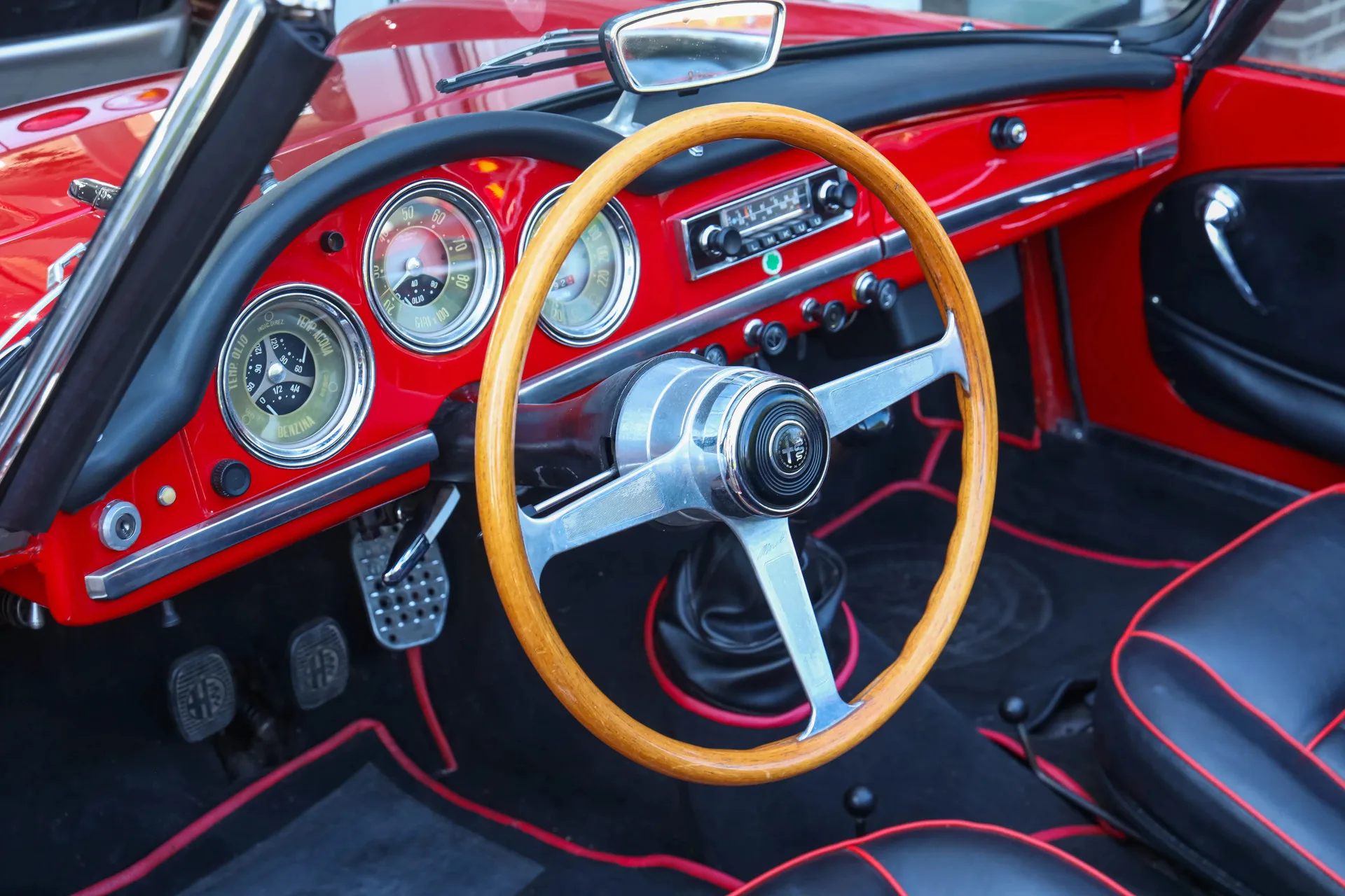 Alfa Romeo Giulia Spider Veloce, 25/30