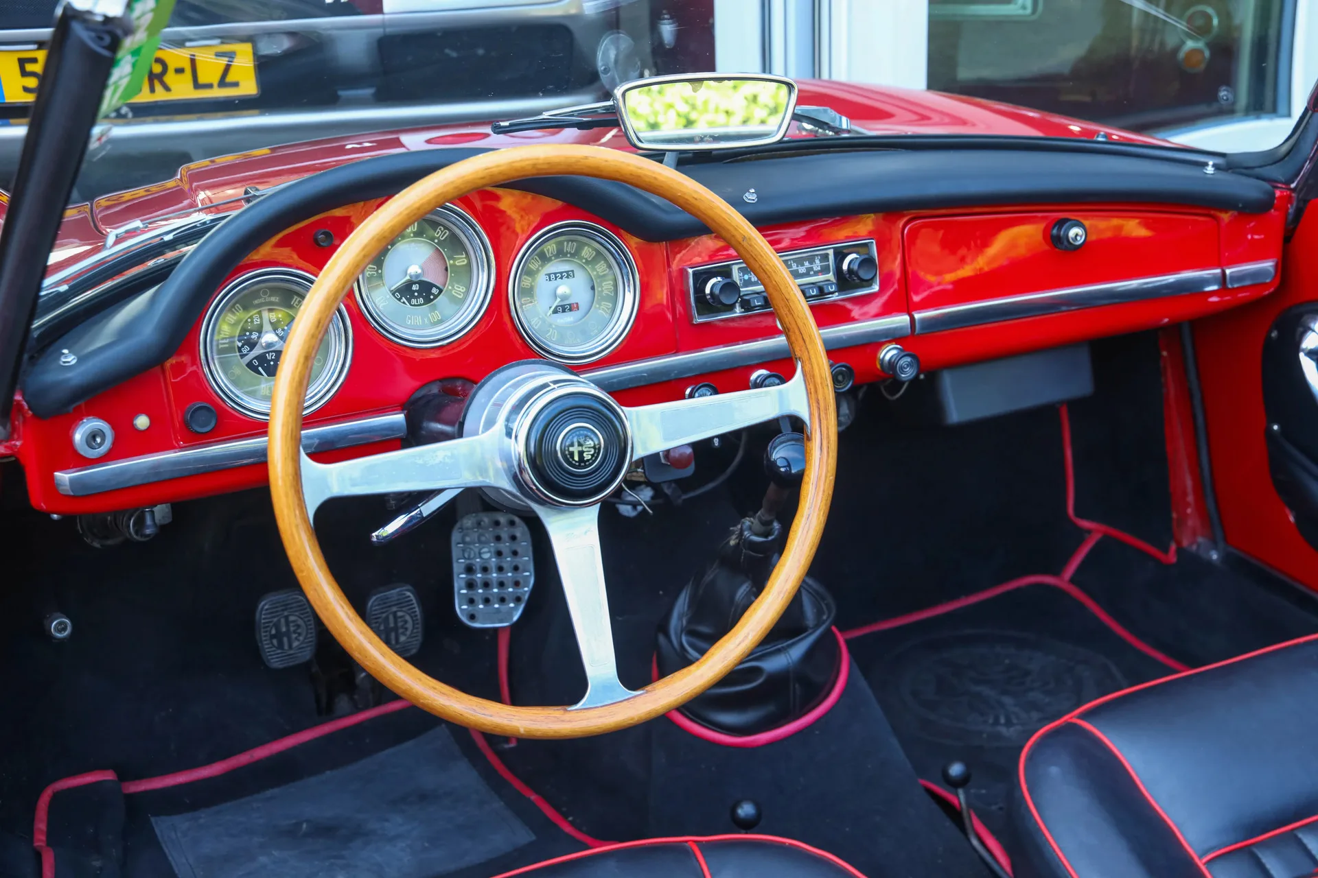 Alfa Romeo Giulia Spider Veloce, 26/30