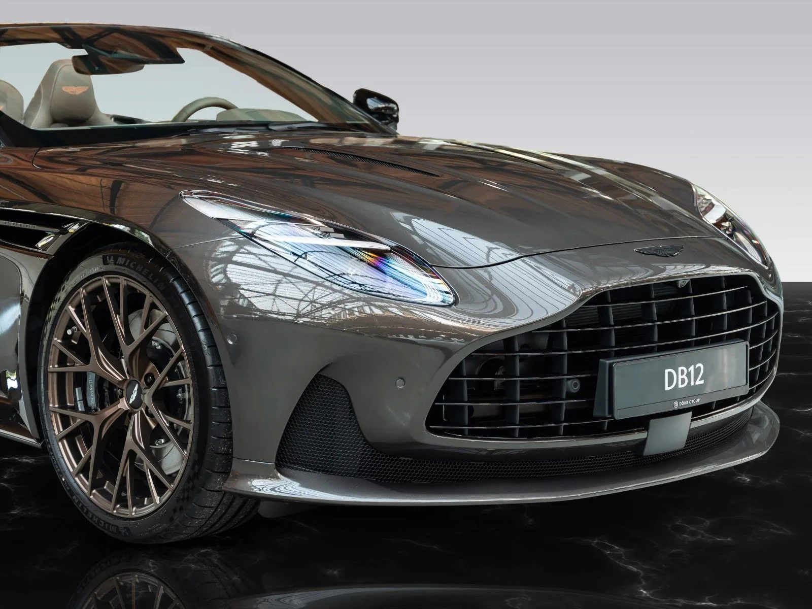 Aston Martin DB12, 17/30