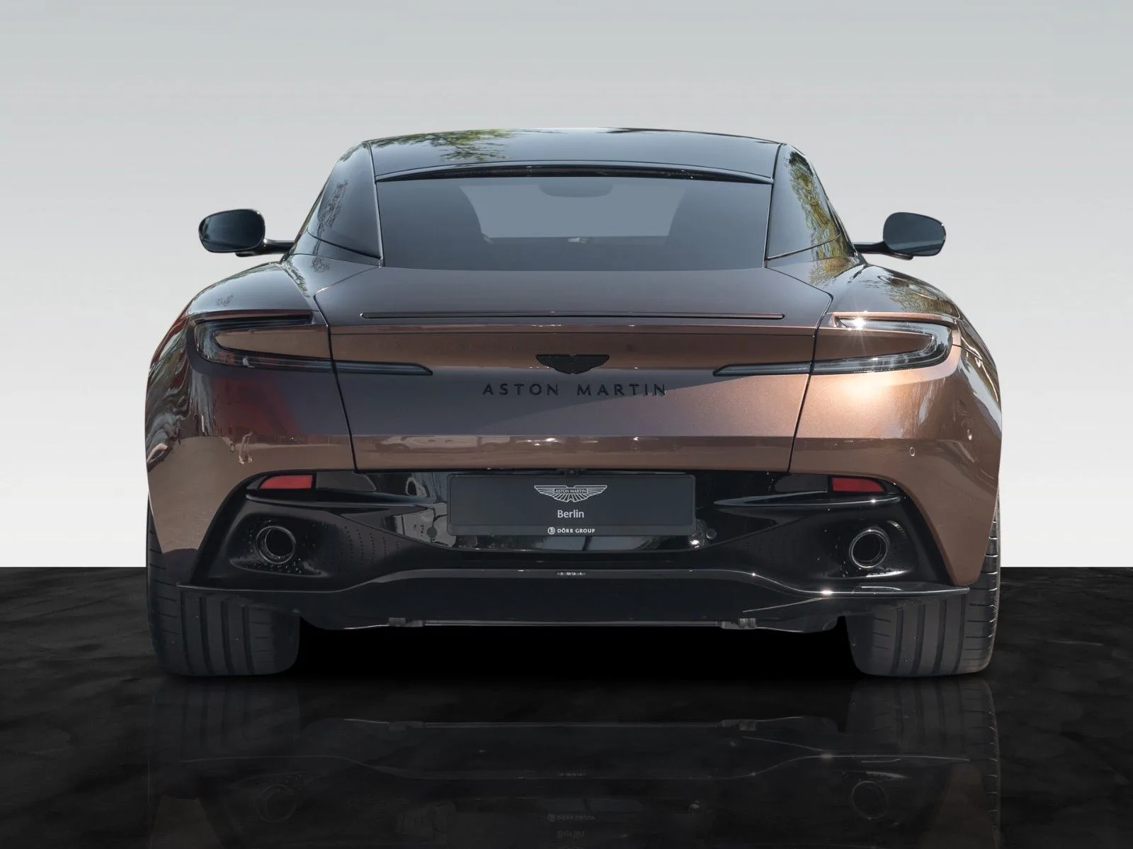 Aston Martin DB12, 5/30