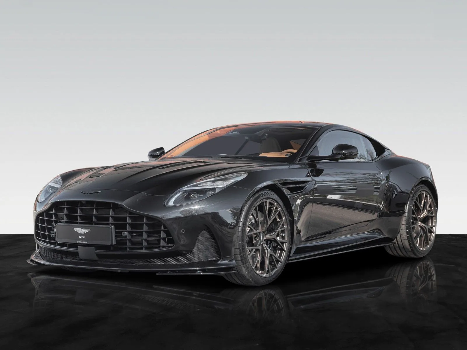 Aston Martin DB12, 22/30