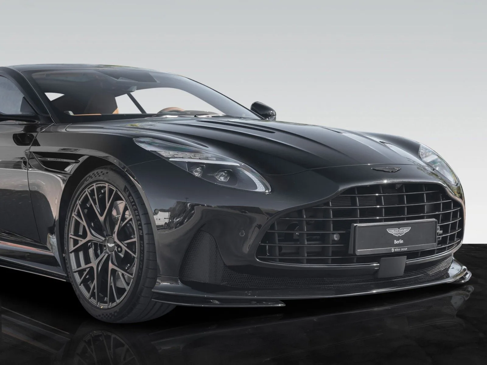 Aston Martin DB12, 23/30