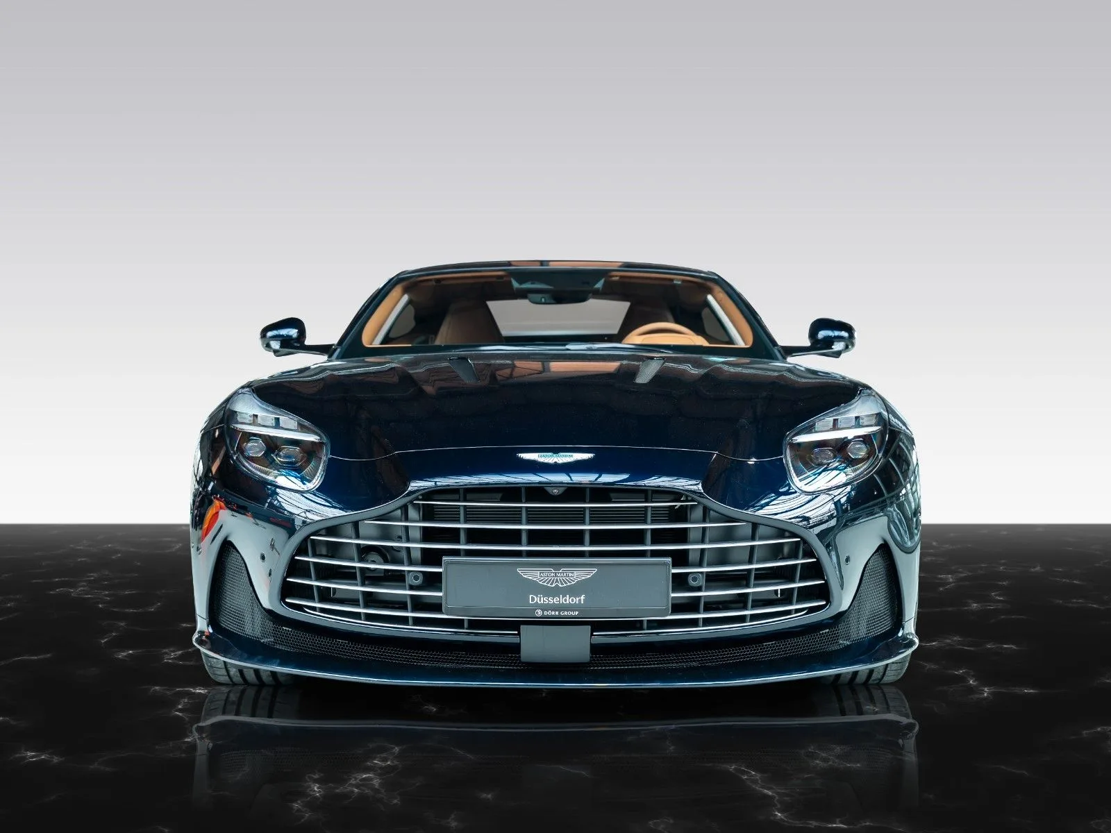 Aston Martin DB12, 3/29