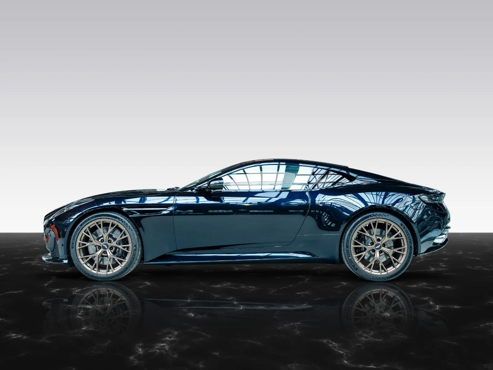 Aston Martin DB12, 6/29