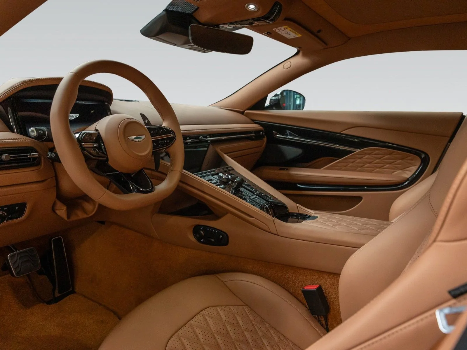 Aston Martin DB12, 20/30