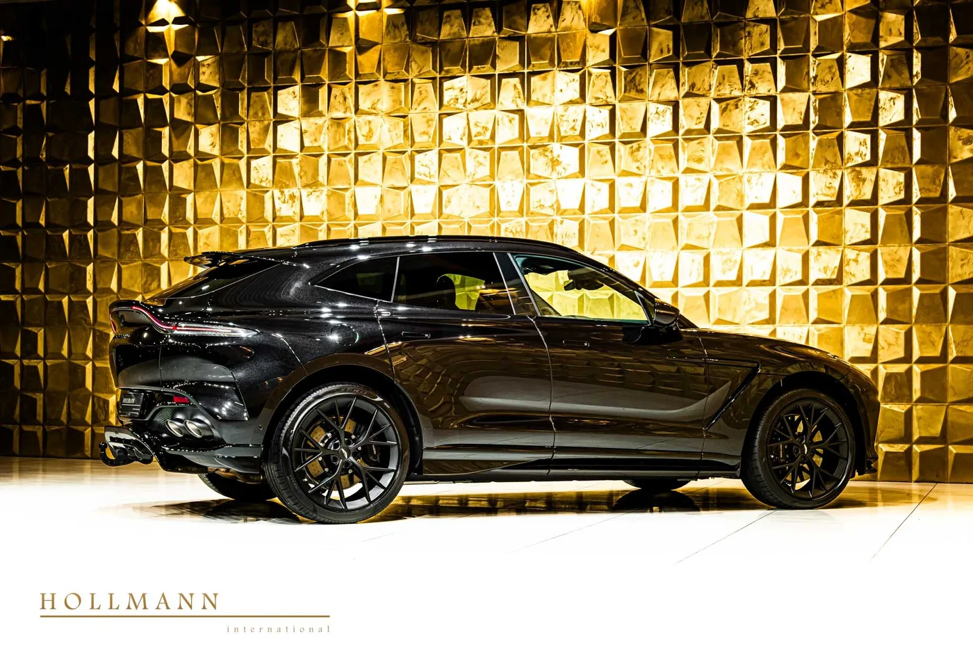 Aston Martin DBX 707 angeboten von einem Fachhändler in Stuhr, Deutschland, Foto 4 von 8