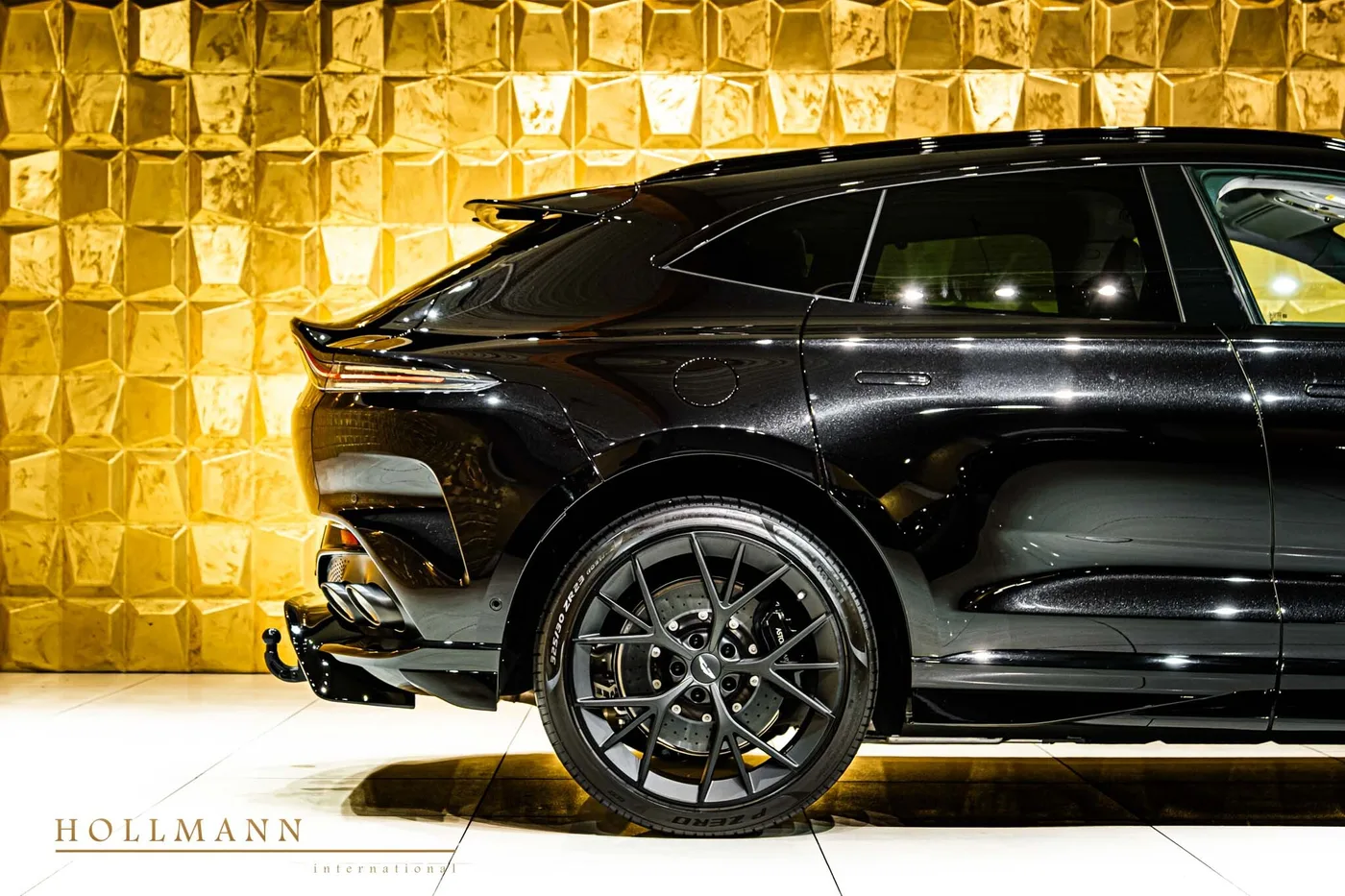 Aston Martin DBX 707 angeboten von einem Fachhändler in Stuhr, Deutschland, Foto 8 von 8