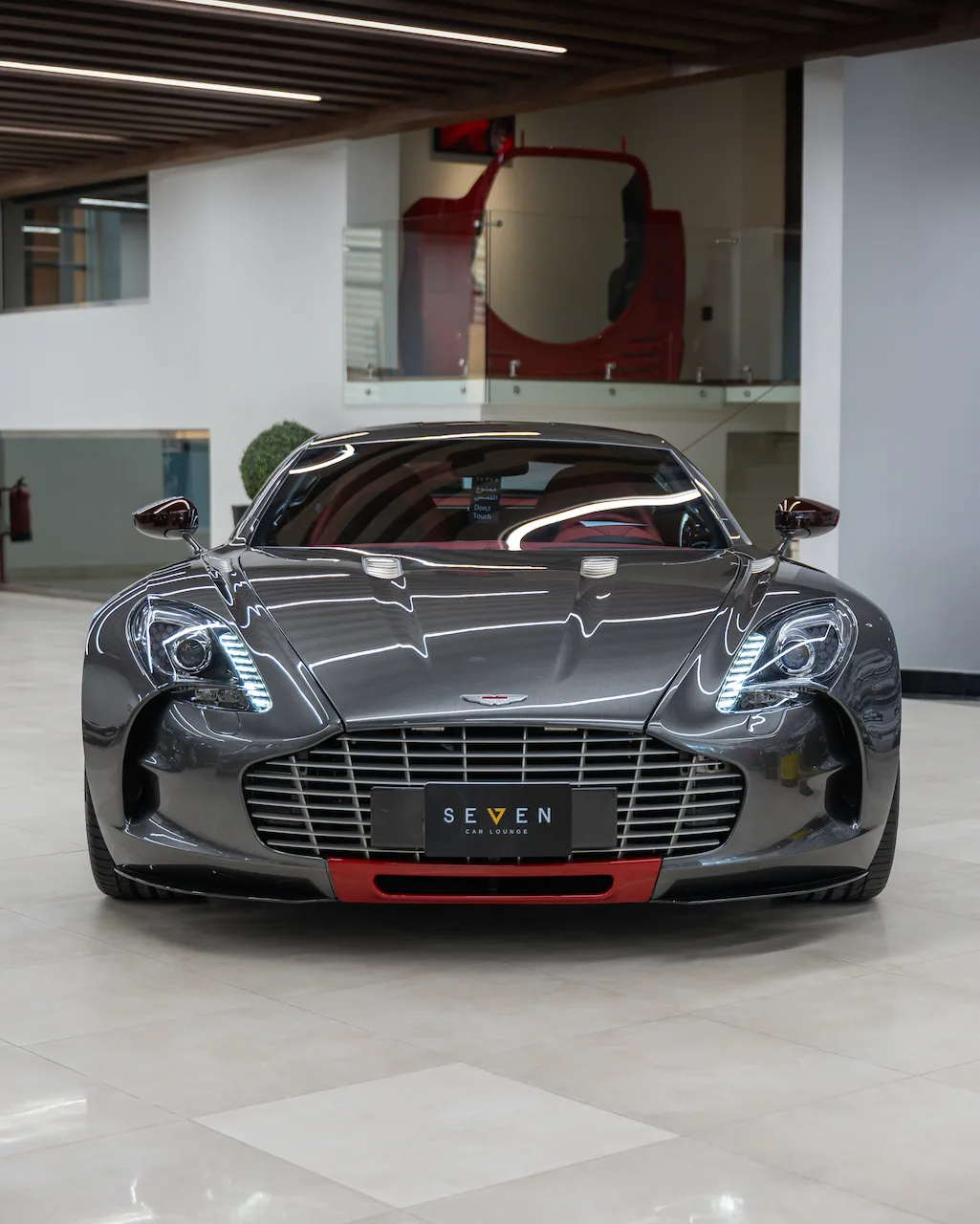 2011 Aston Martin One-77 Q Series angeboten von einem Supersportwagenhändler in Riyadh, Saudi-Arabien, Foto 2 von 21