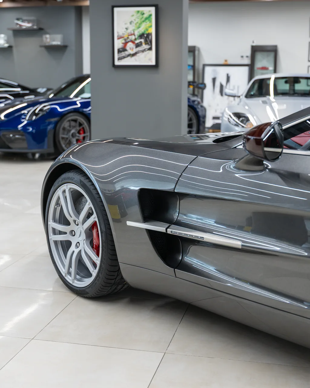 2011 Aston Martin One-77 Q Series angeboten von einem Supersportwagenhändler in Riyadh, Saudi-Arabien, Foto 4 von 21