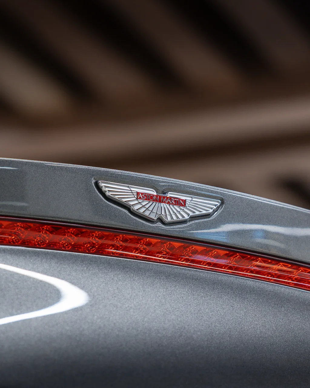 2011 Aston Martin One-77 Q Series angeboten von einem Supersportwagenhändler in Riyadh, Saudi-Arabien, Foto 19 von 21