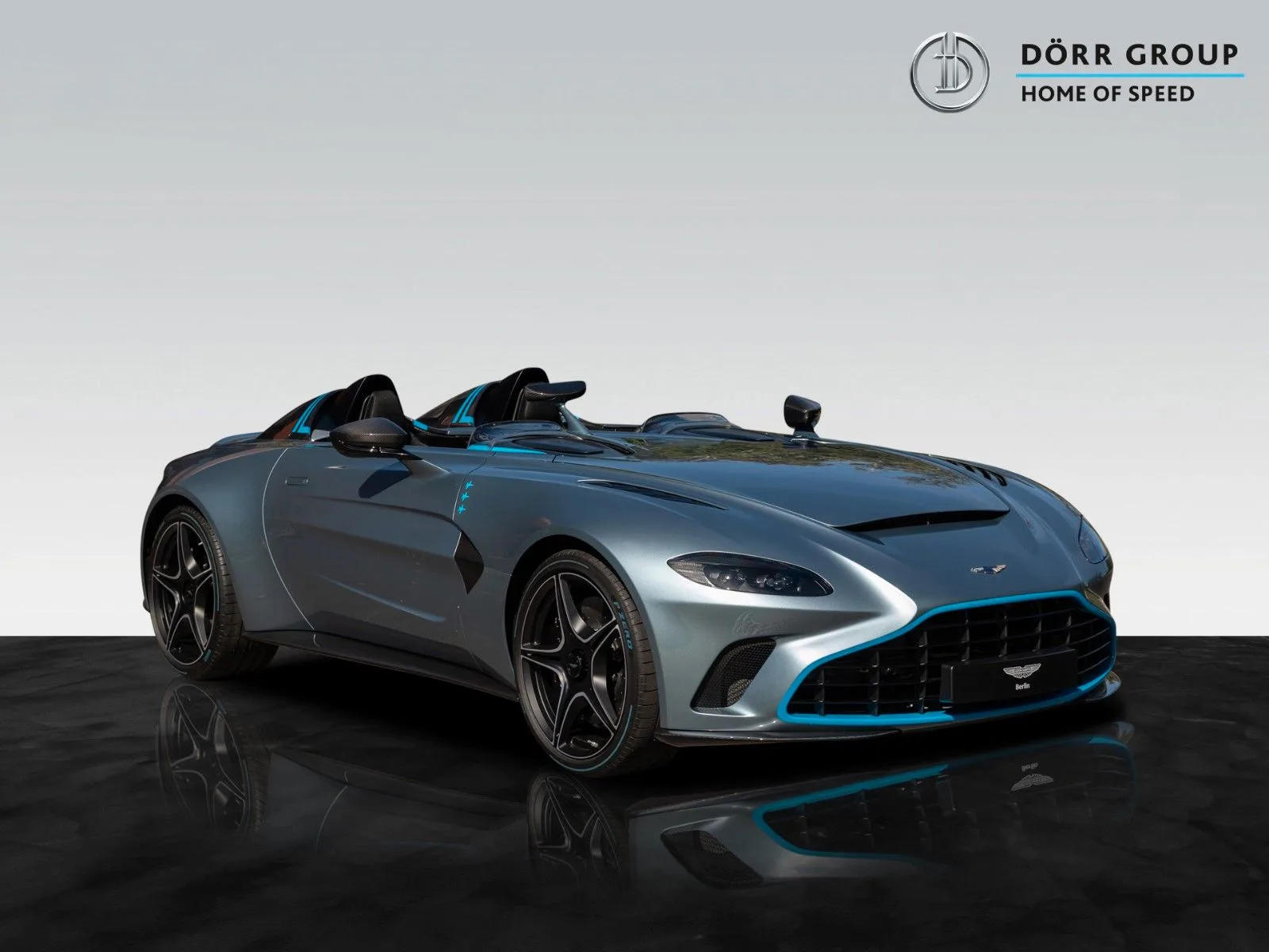 Aston Martin V12 Speedster angeboten von einem Vertragshändler in Berlin, Deutschland, Hauptfoto