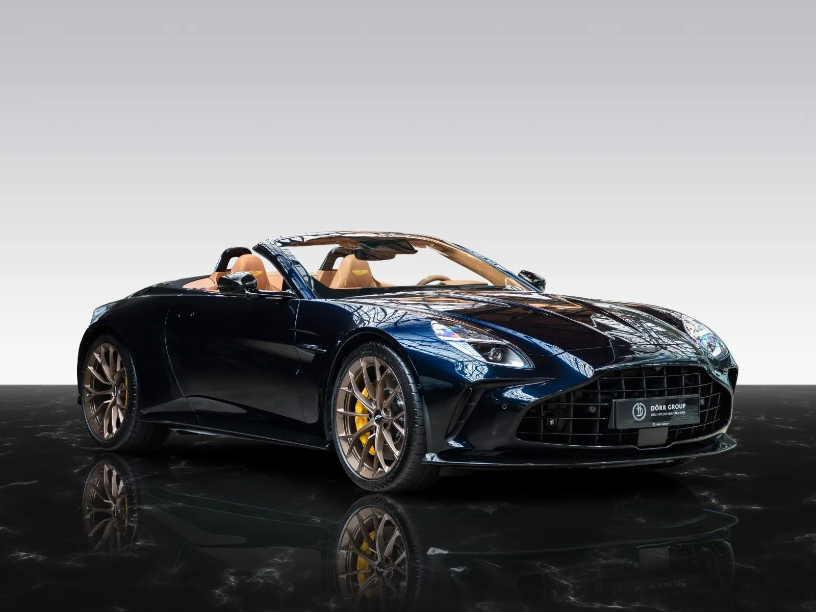 Aston Martin V8 Vantage offered by a franchised dealer in Düsseldorf, Germany, main photo
