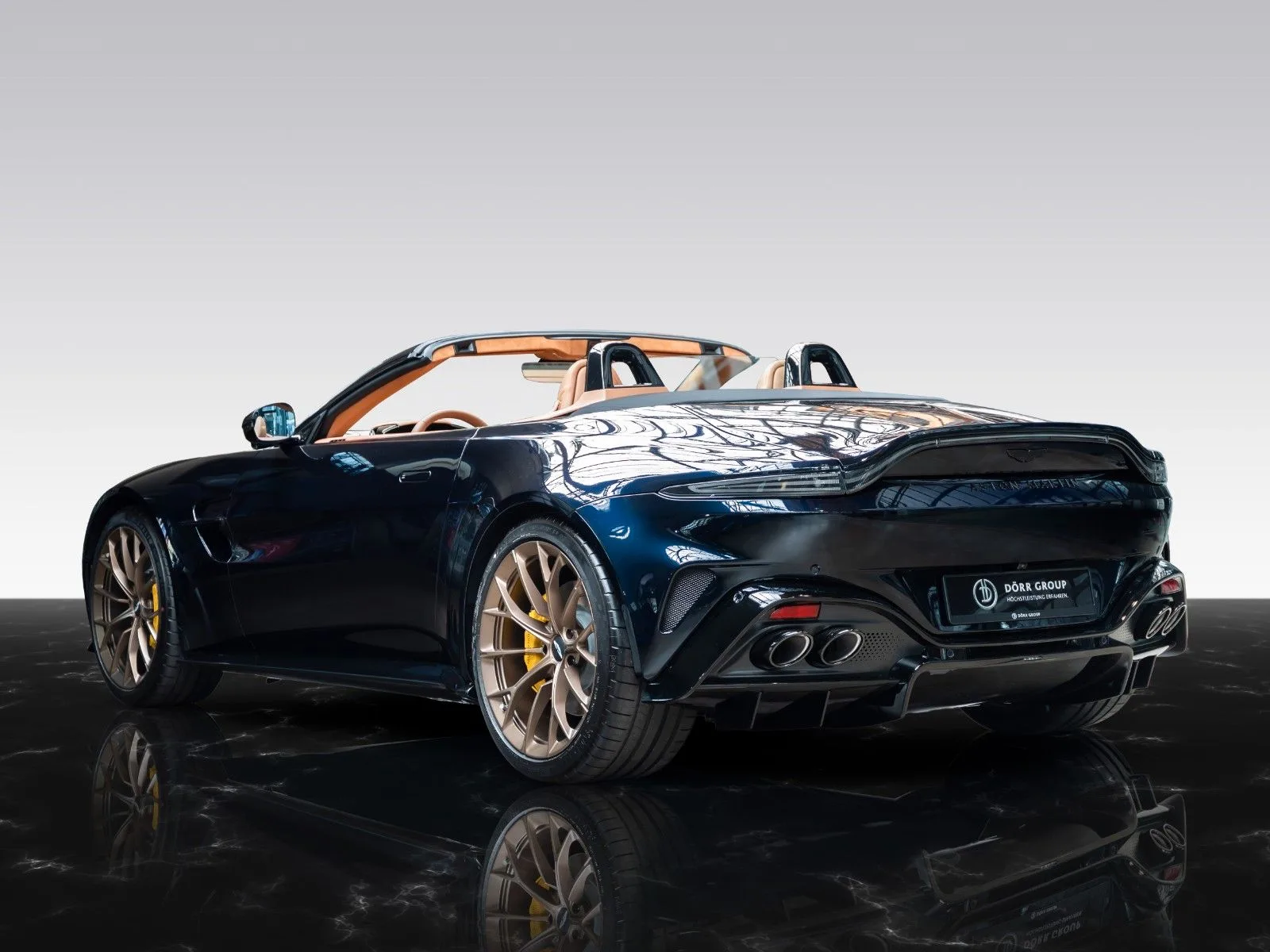 Aston Martin V8 Vantage, 2/30