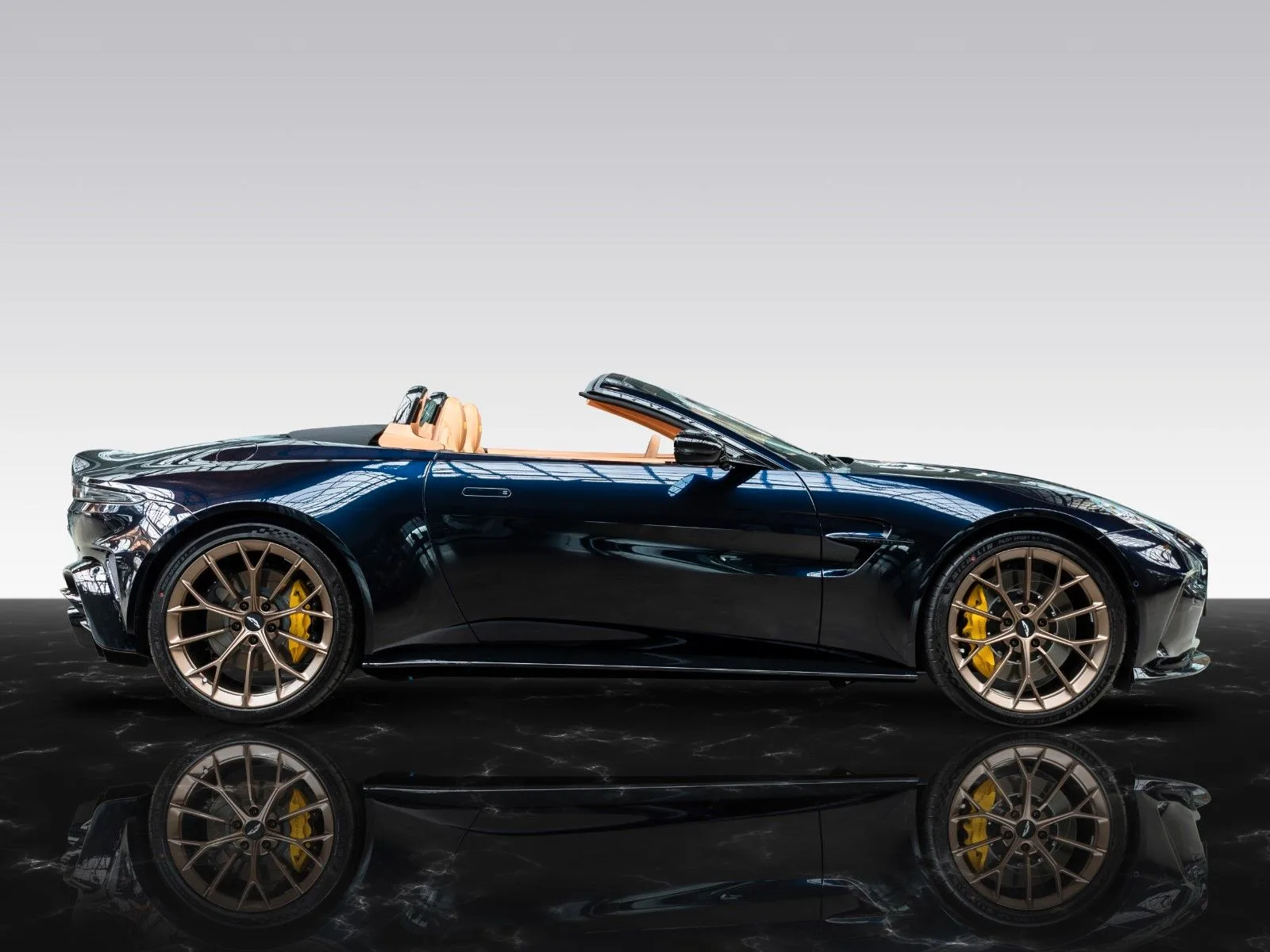 Aston Martin V8 Vantage, 7/30