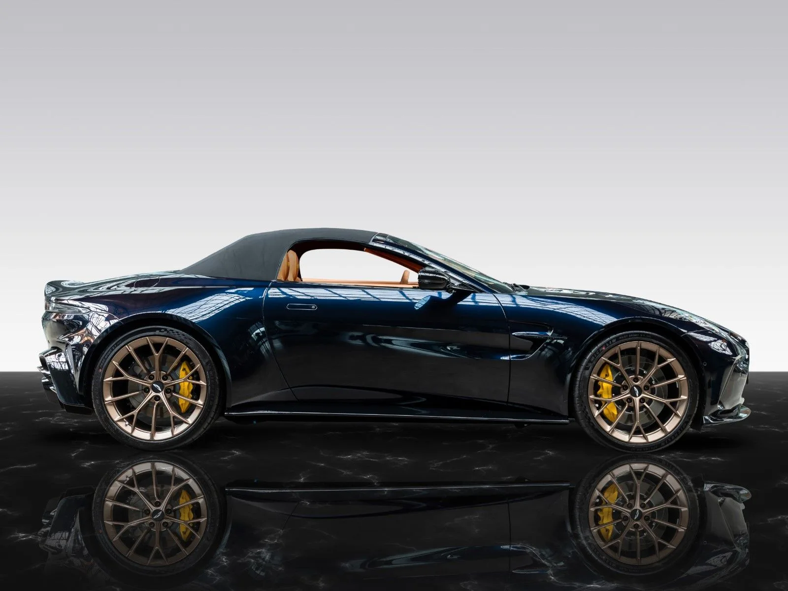 Aston Martin V8 Vantage, 9/30