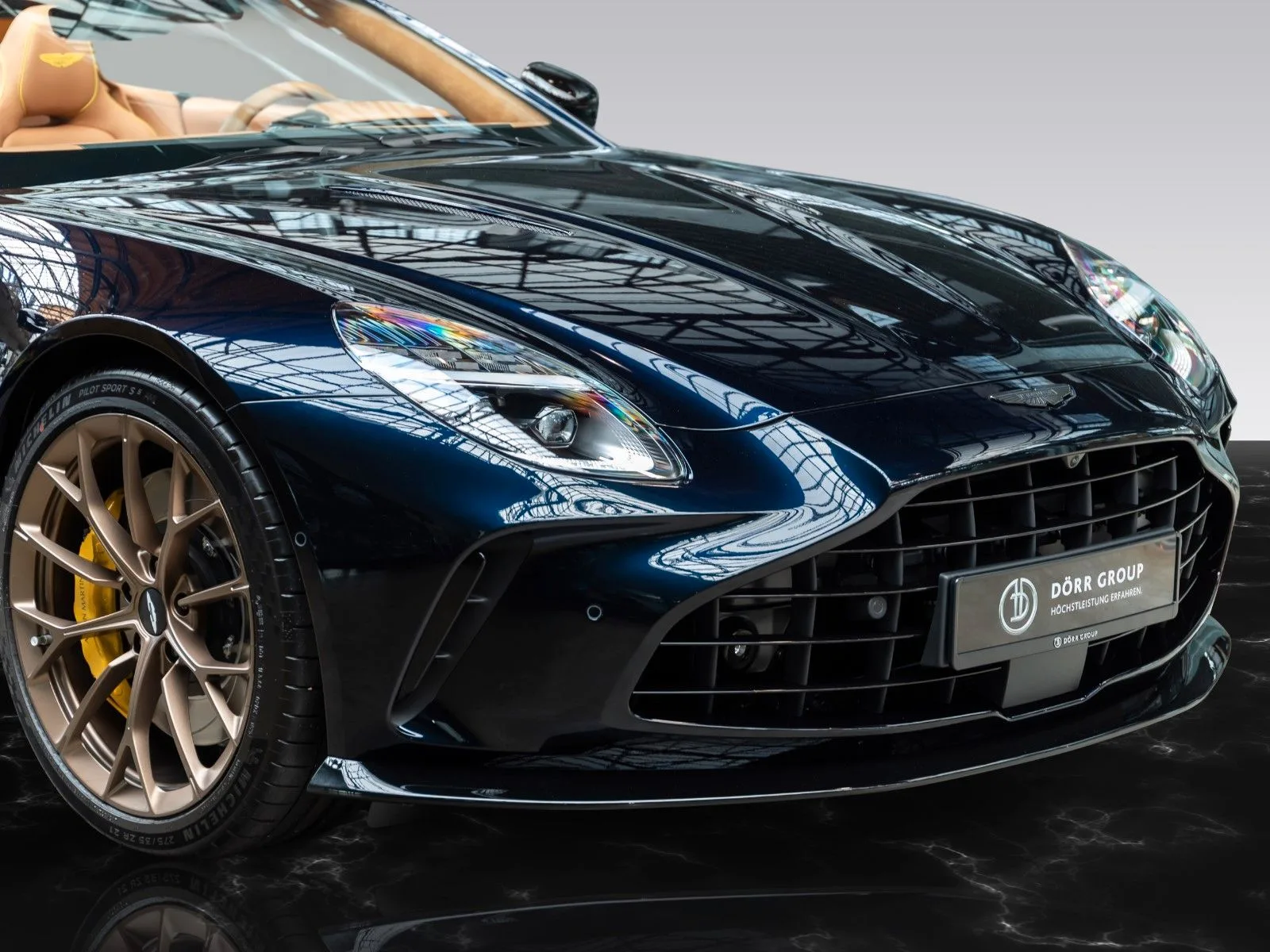 Aston Martin V8 Vantage, 12/30