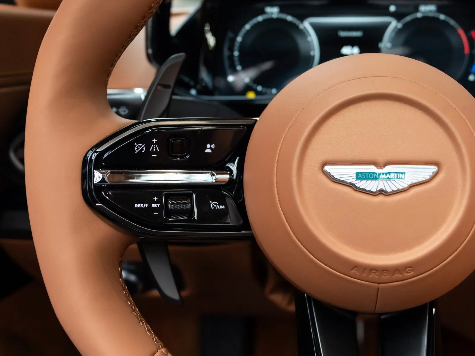 Aston Martin V8 Vantage, 21/30