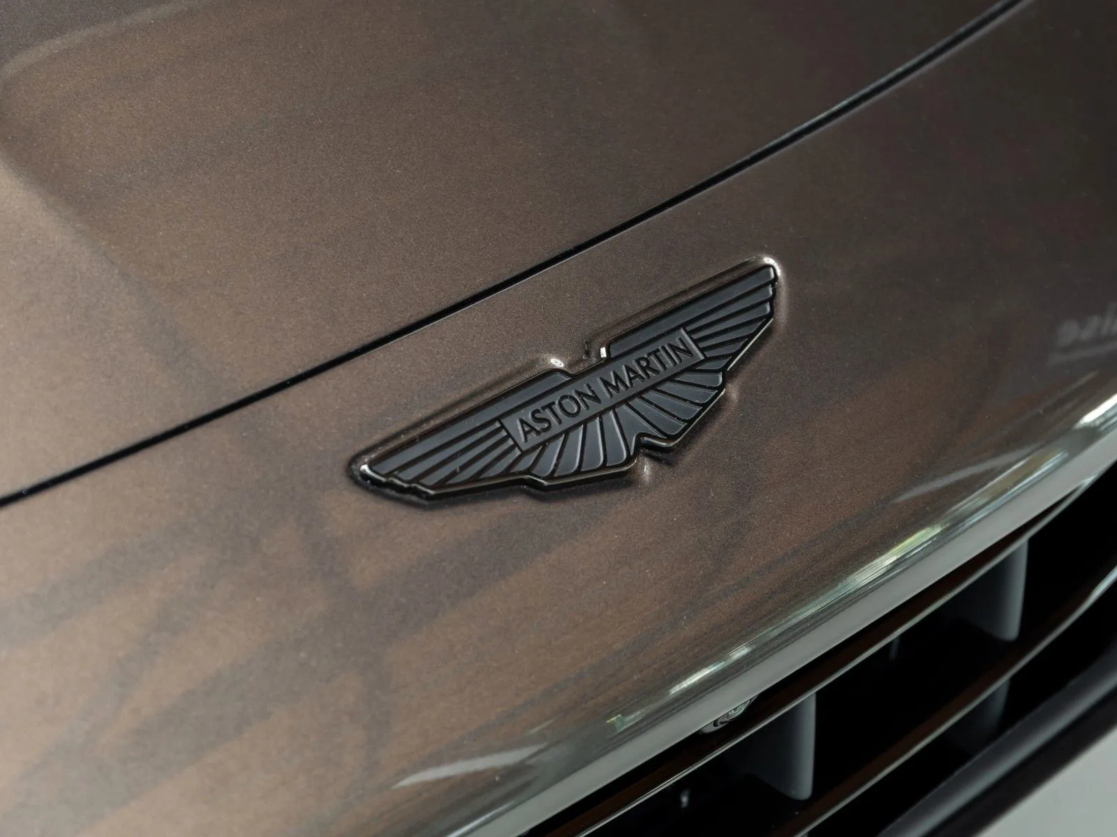 Aston Martin V8 Vantage, 26/30