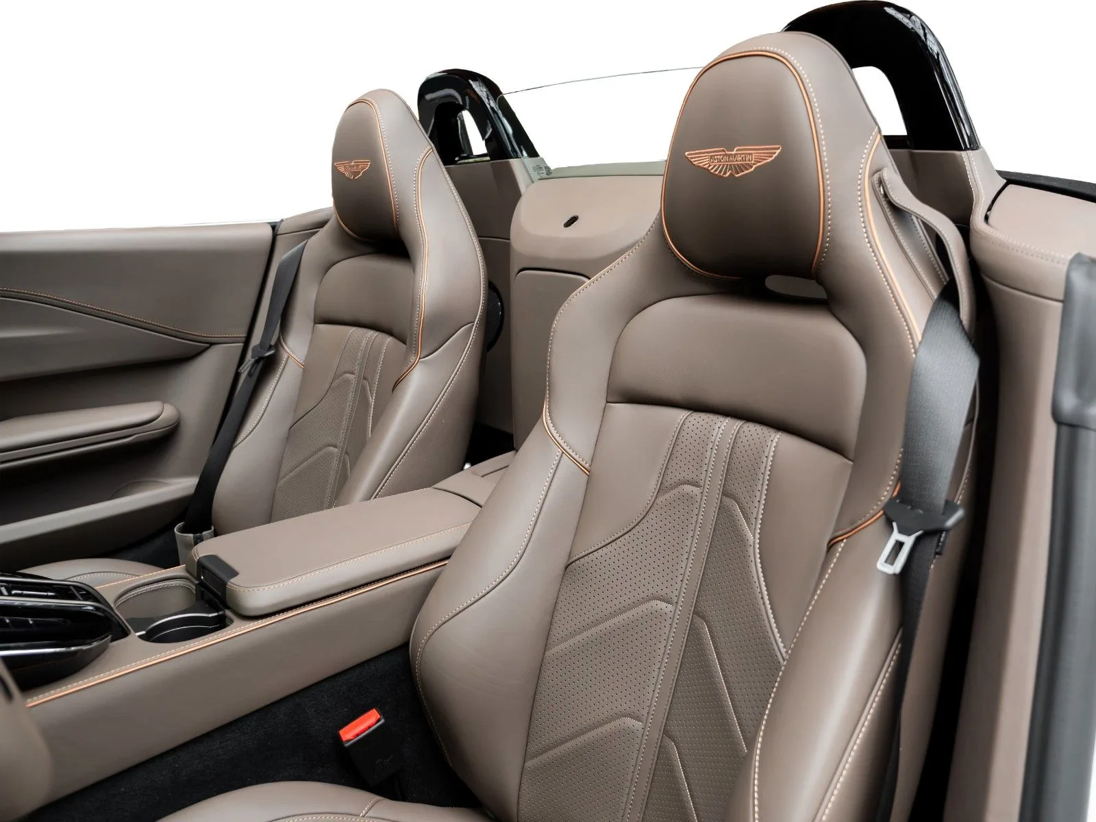 Aston Martin V8 Vantage, 18/30