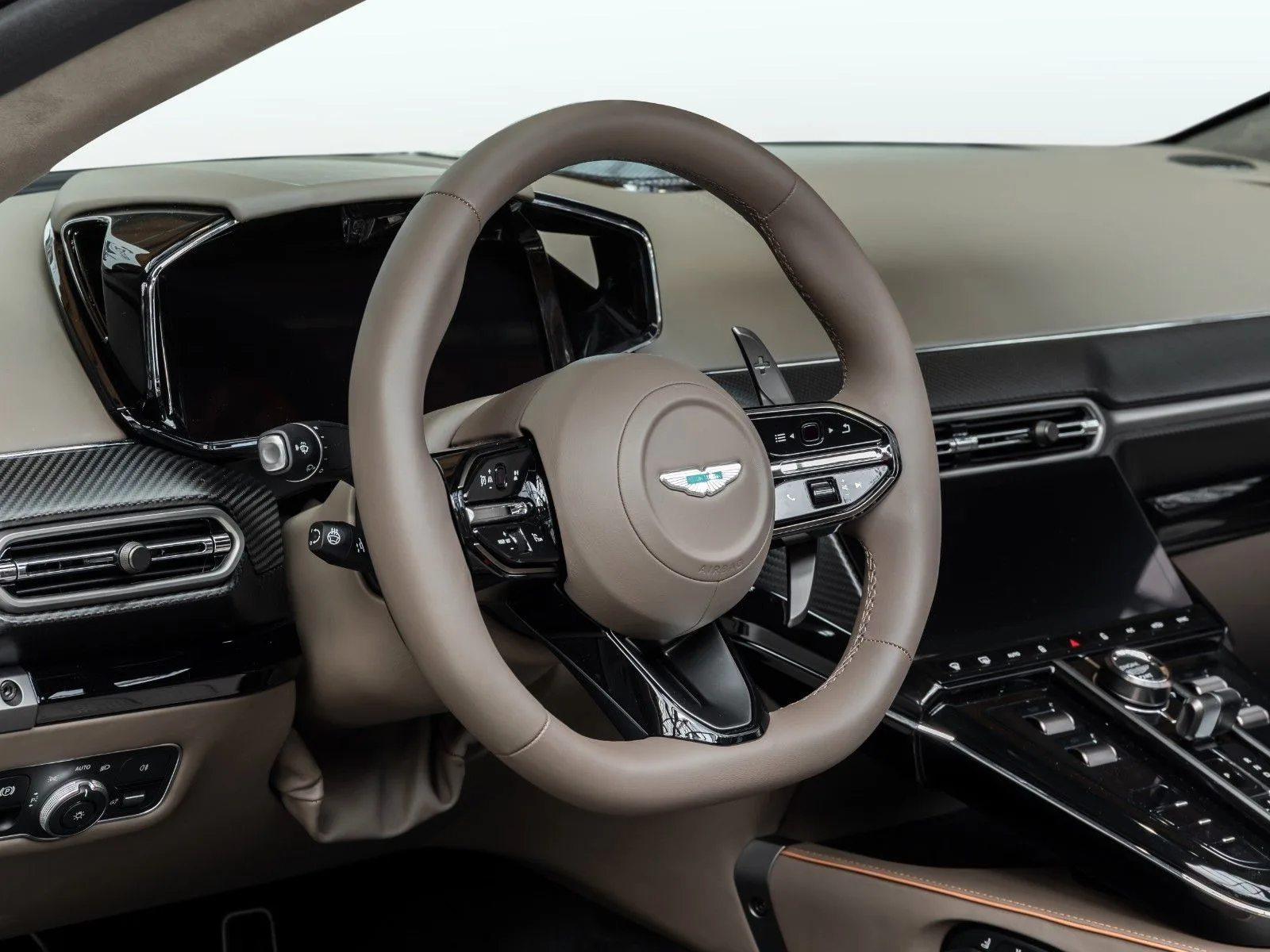 Aston Martin V8 Vantage, 19/30