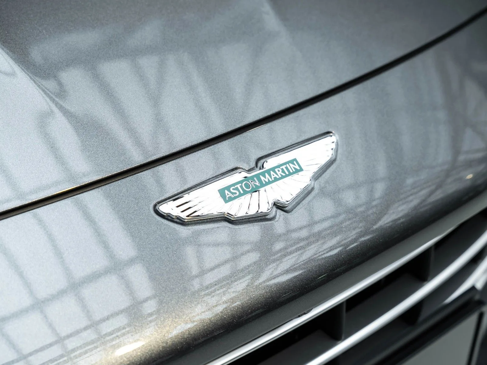 Aston Martin V8 Vantage, 27/30