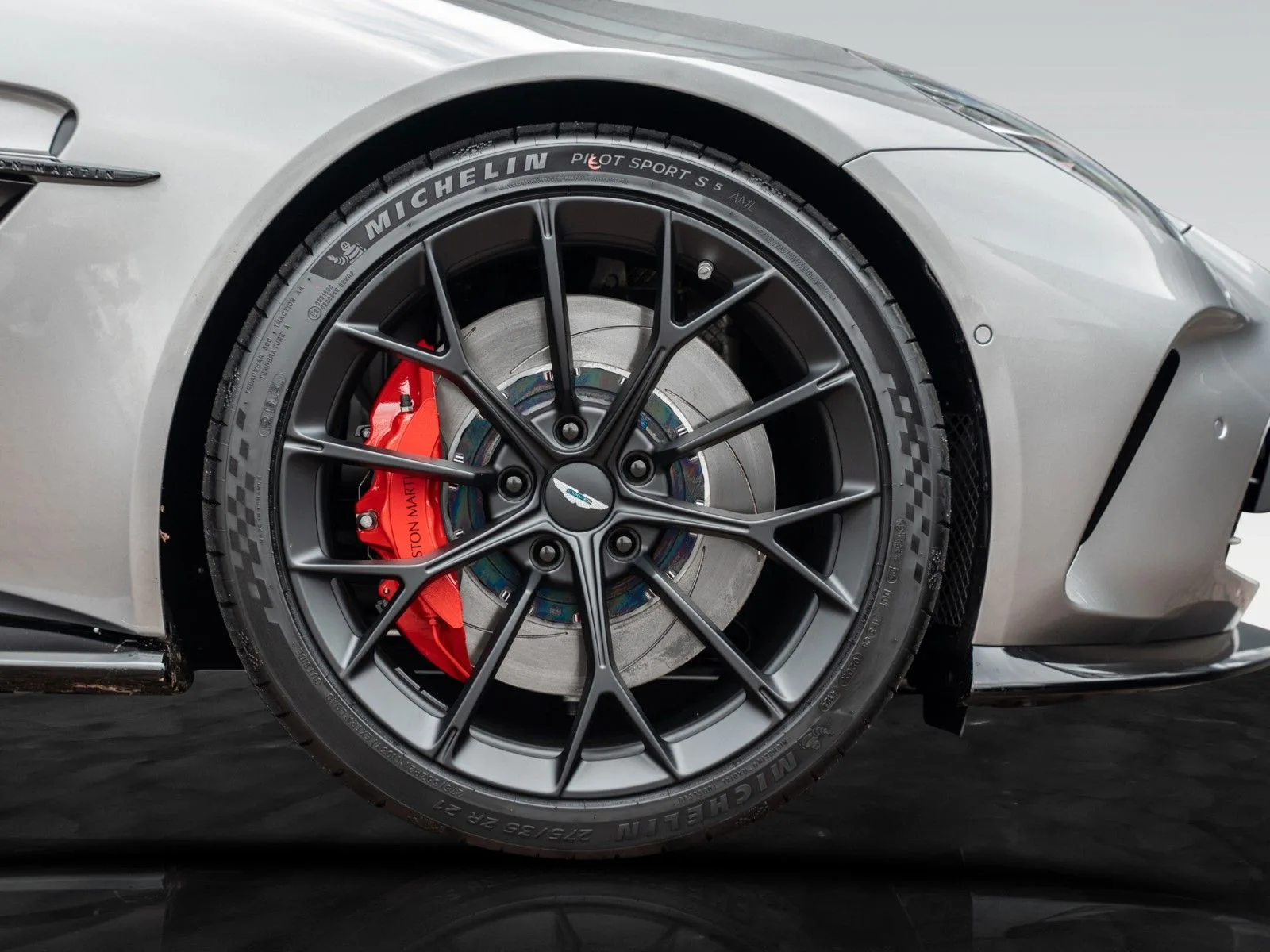 Aston Martin V8 Vantage, 5/26