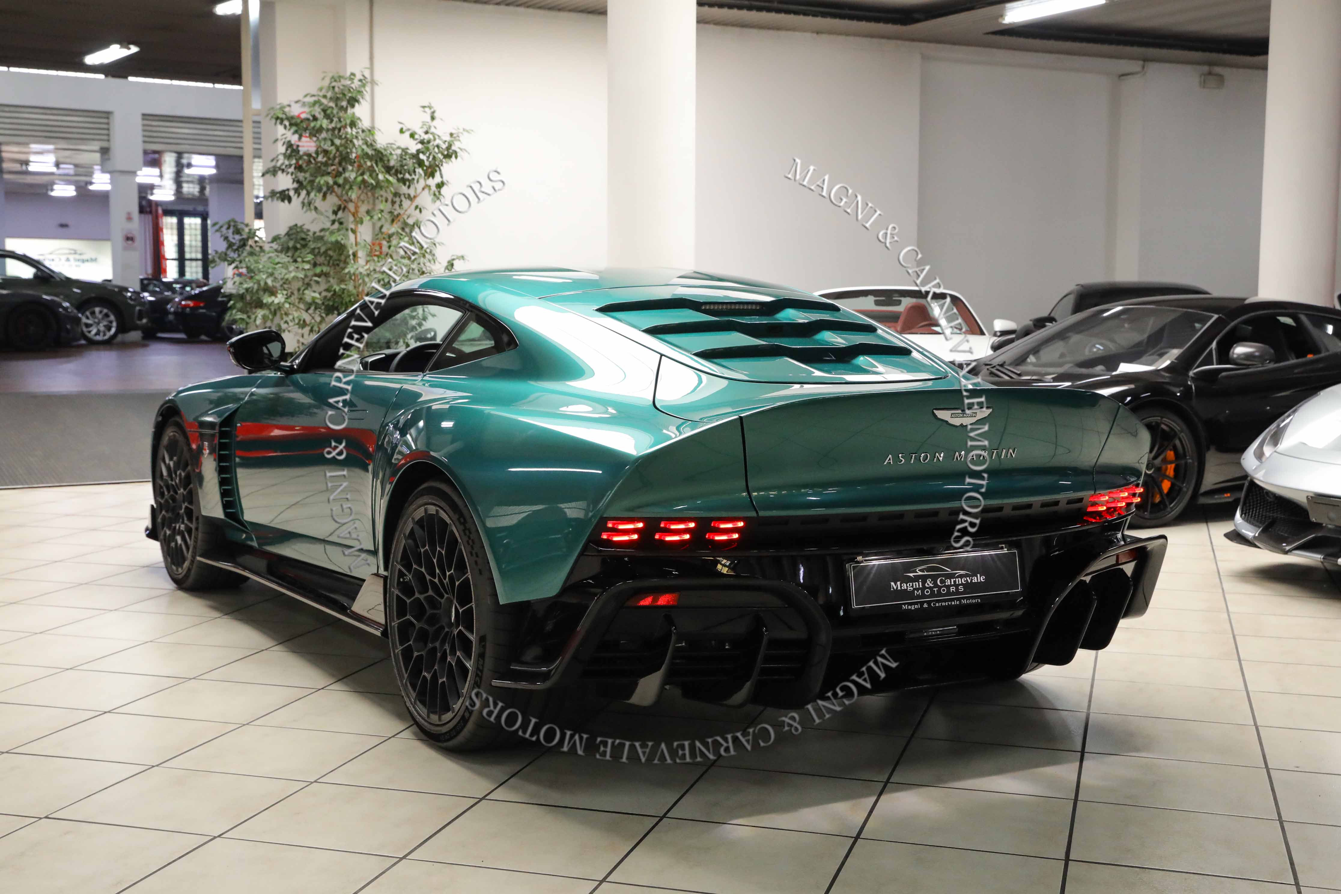 Aston Martin Valour offered by a specialist dealer in Milan, Italy, photo 10 of 20