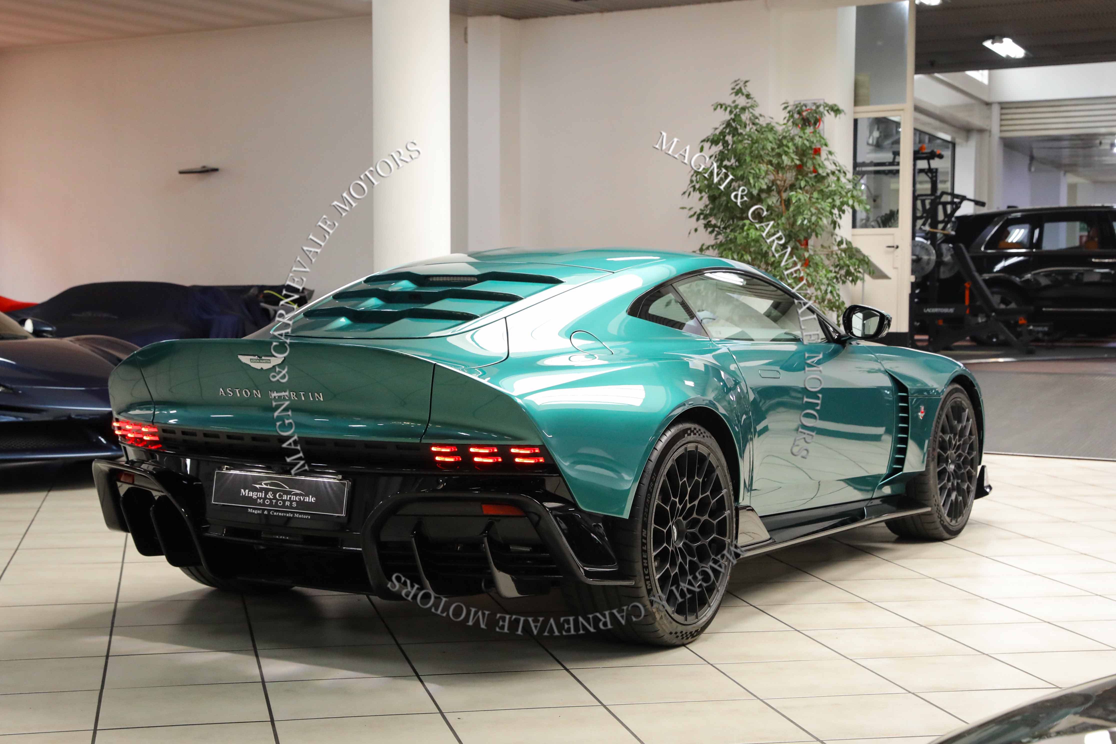 Aston Martin Valour offered by a specialist dealer in Milan, Italy, photo 12 of 20
