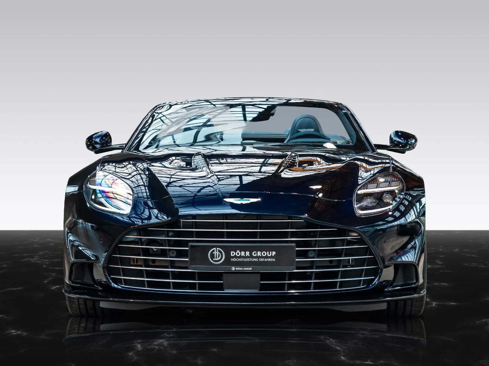 Aston Martin Vanquish, 3/30