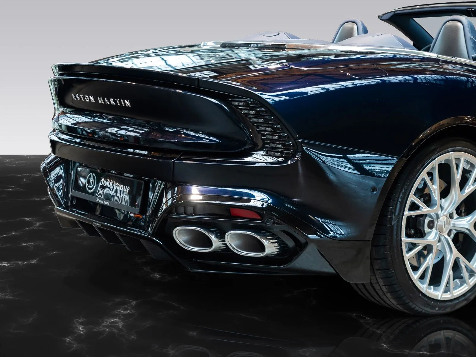 Aston Martin Vanquish, 20/30