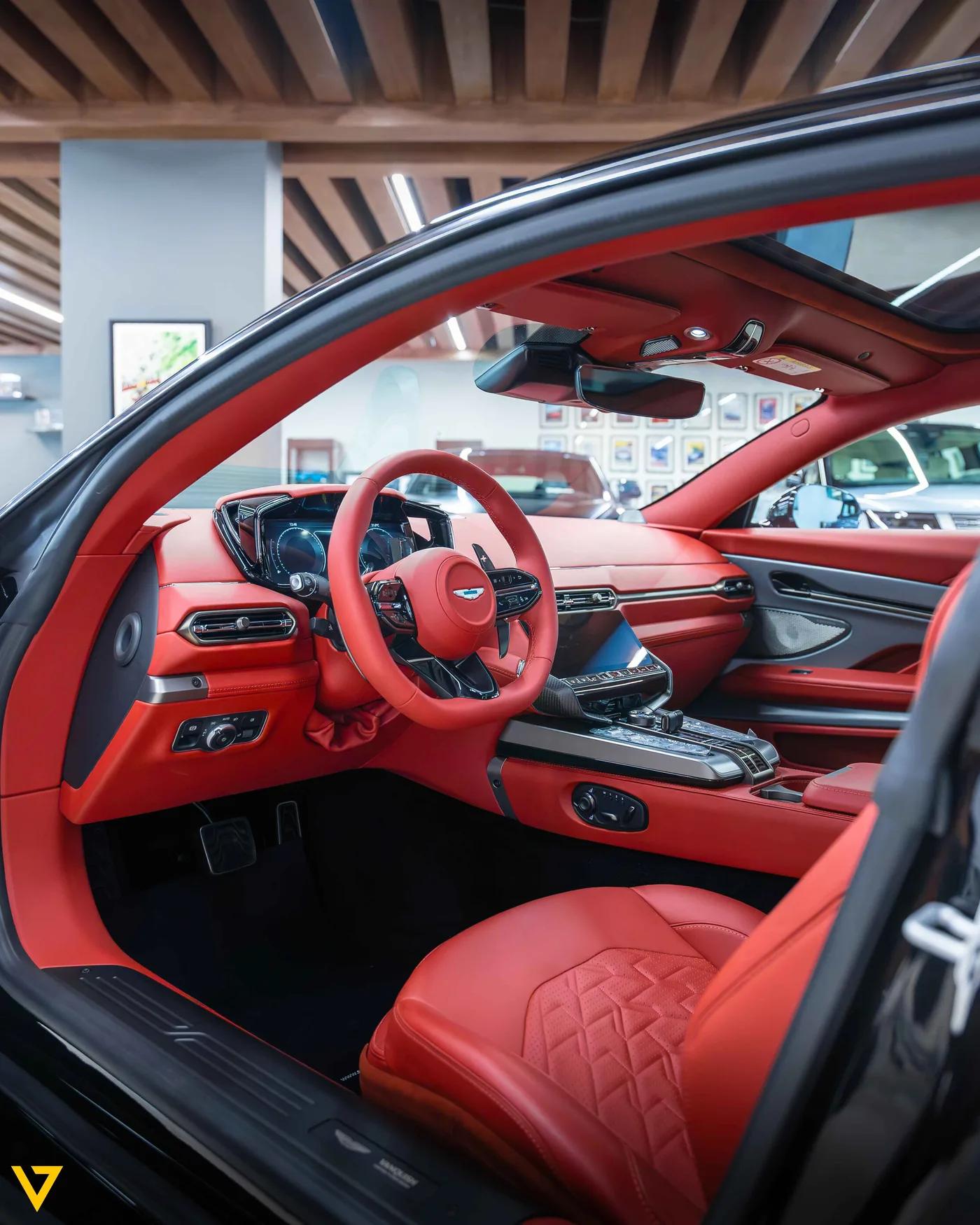 Aston Martin Vanquish offered by a supercar dealer in Riyadh, Saudi Arabia, photo 5 of 17