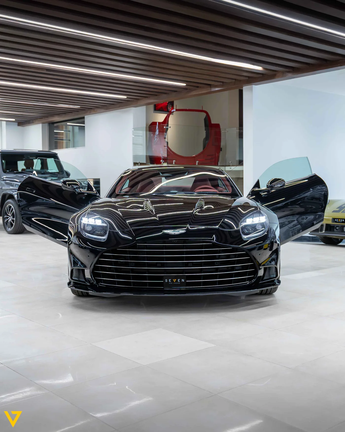 Aston Martin Vanquish offered by a supercar dealer in Riyadh, Saudi Arabia, photo 8 of 17
