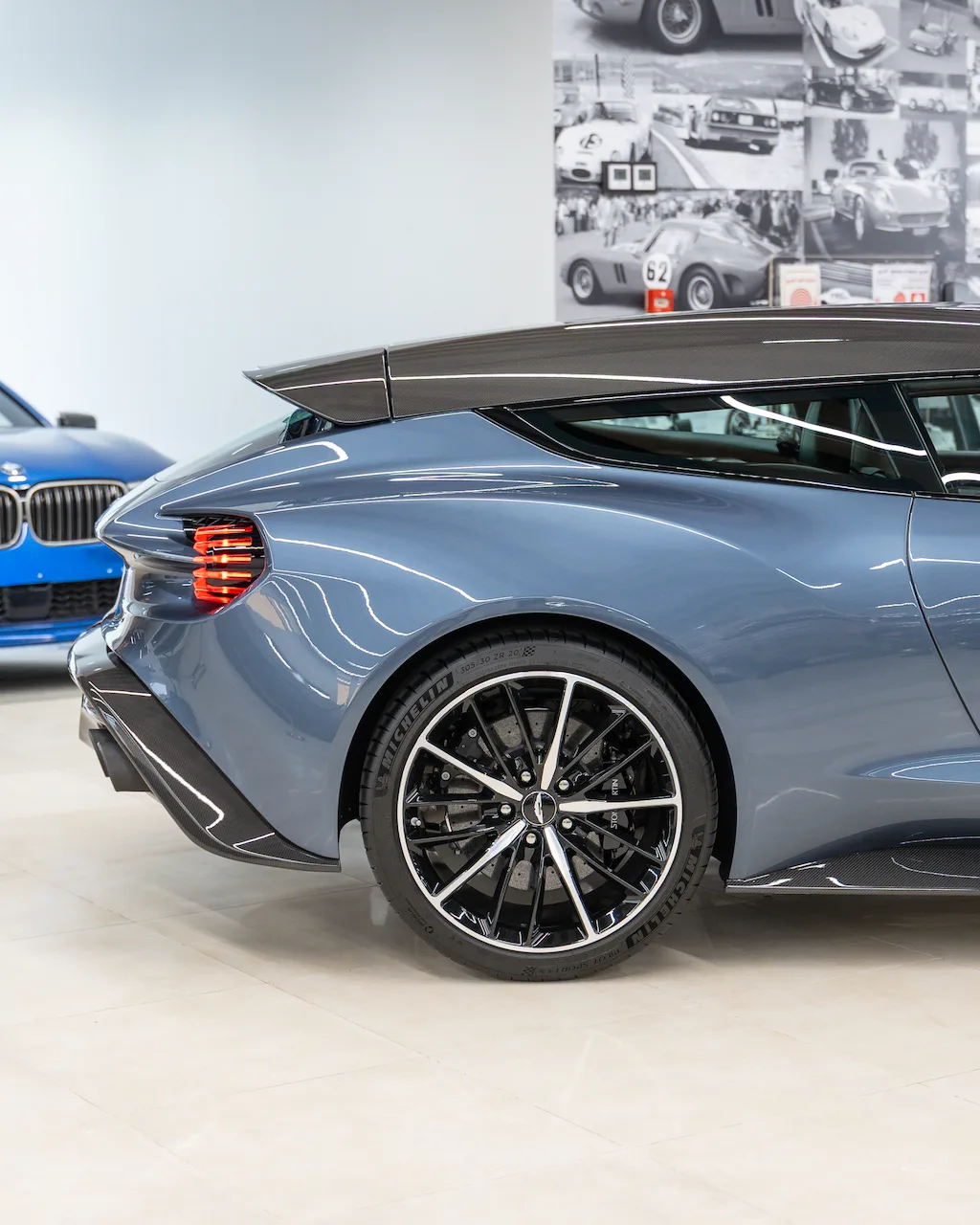 Aston Martin Vanquish Zagato Shooting Brake proposée par un spécialiste de la supercar à Riyadh, Arabie saoudite, photo 16 sur 21