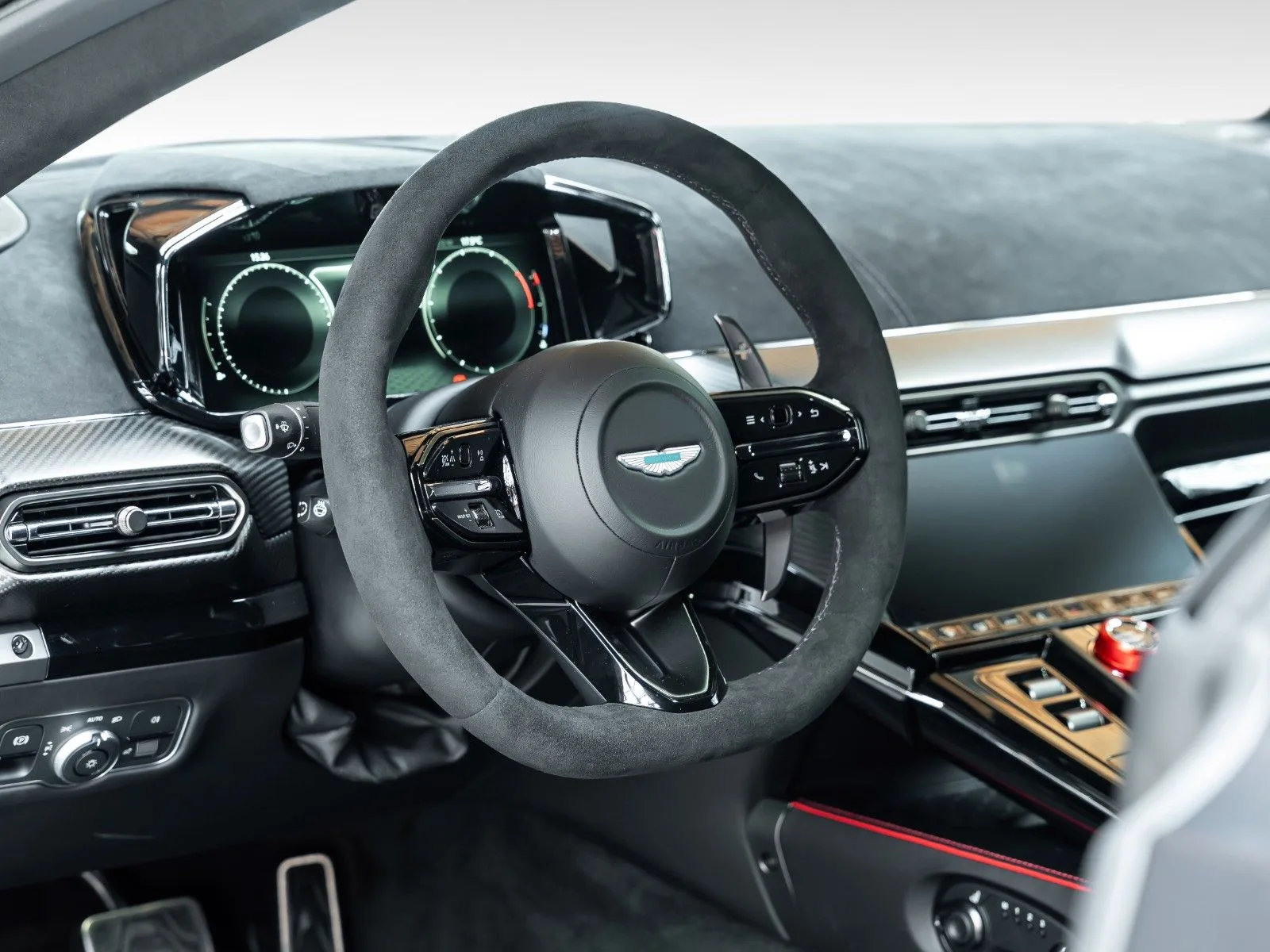 Aston Martin Vantage S, 15/30