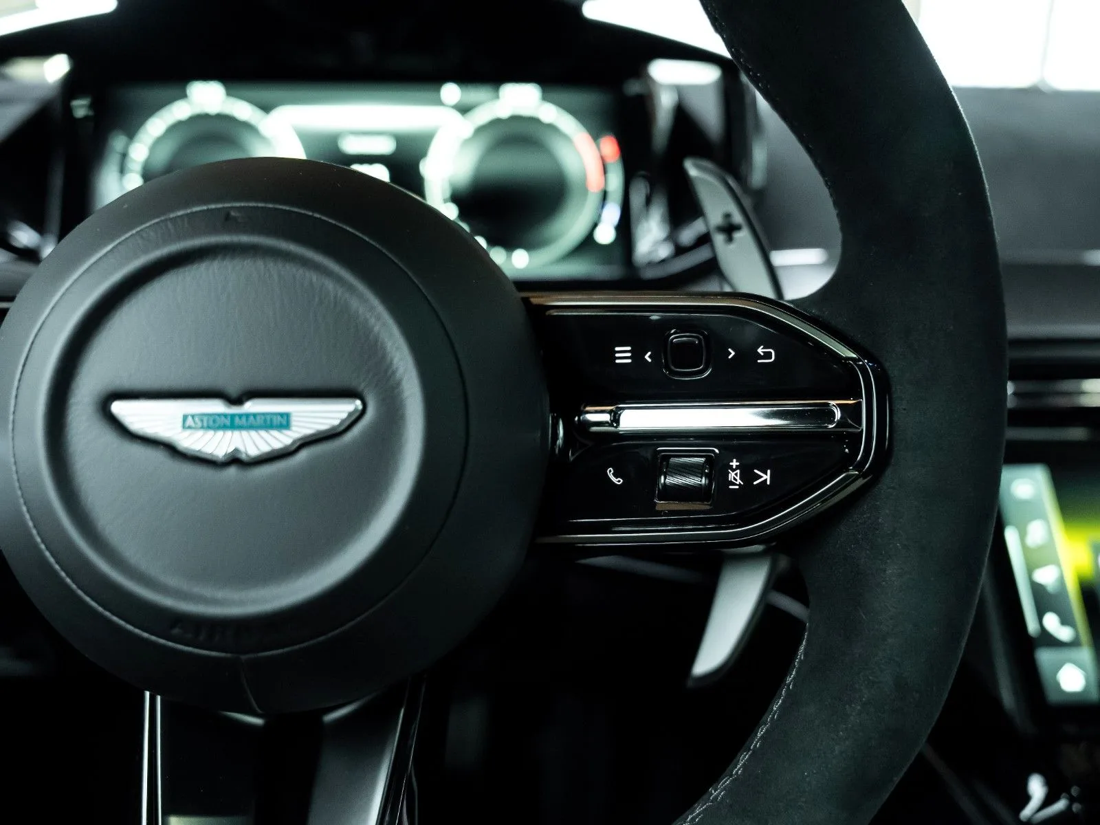 Aston Martin Vantage S, 18/30