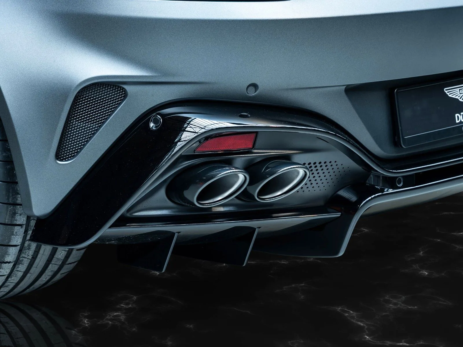 Aston Martin Vantage S, 30/30