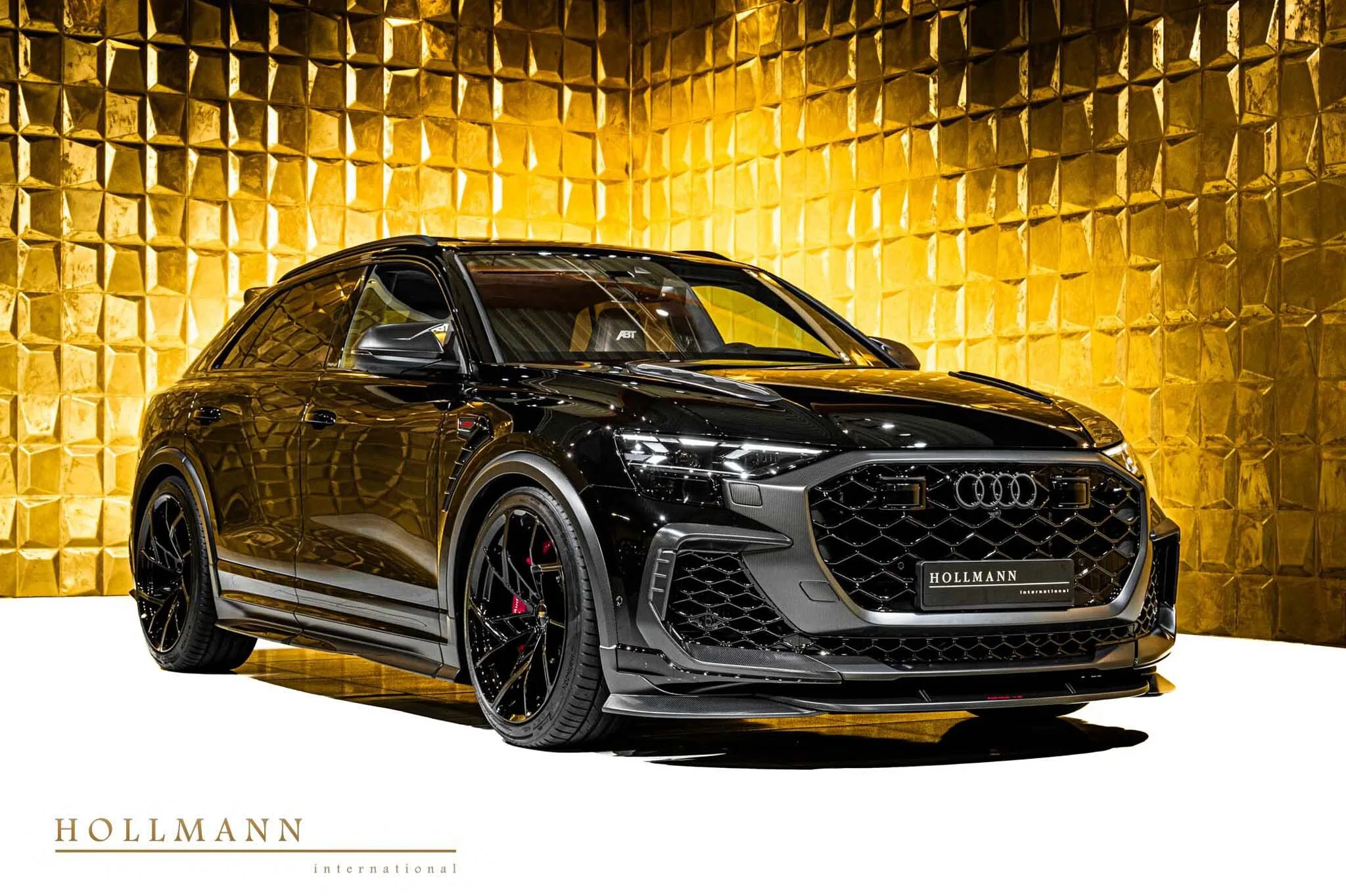 Audi RS Q8 angeboten von einem Fachhändler in Stuhr, Deutschland, Hauptfoto