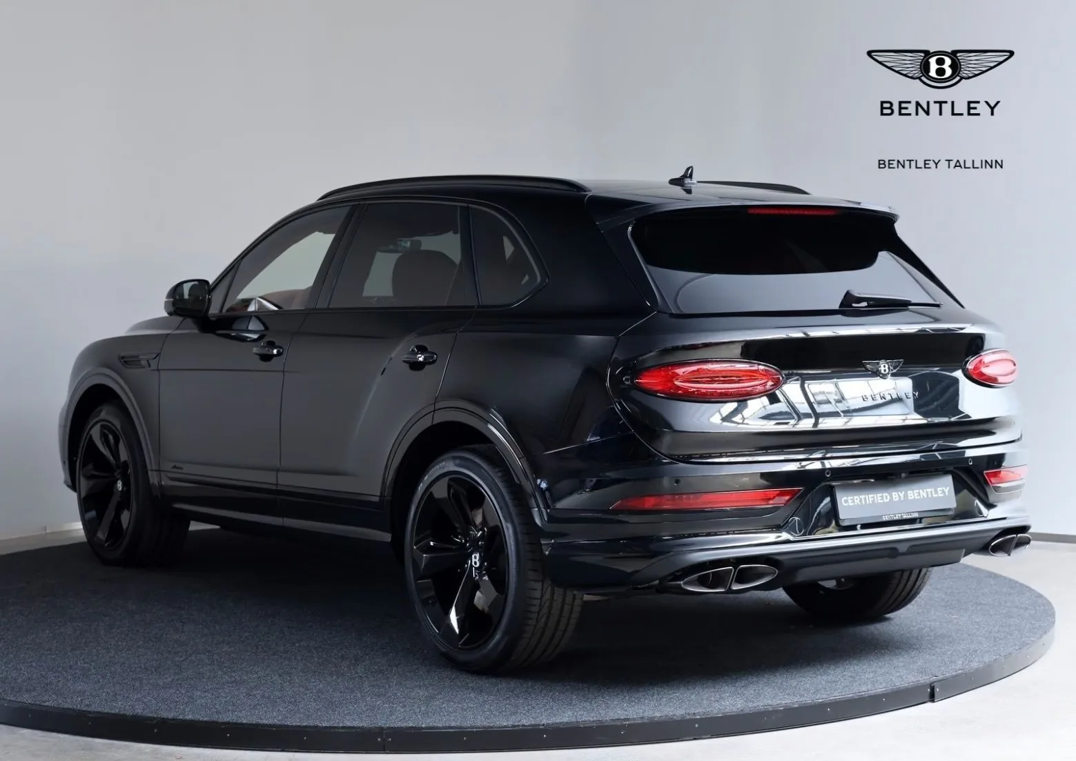 Bentley Bentayga Azure, 19/22