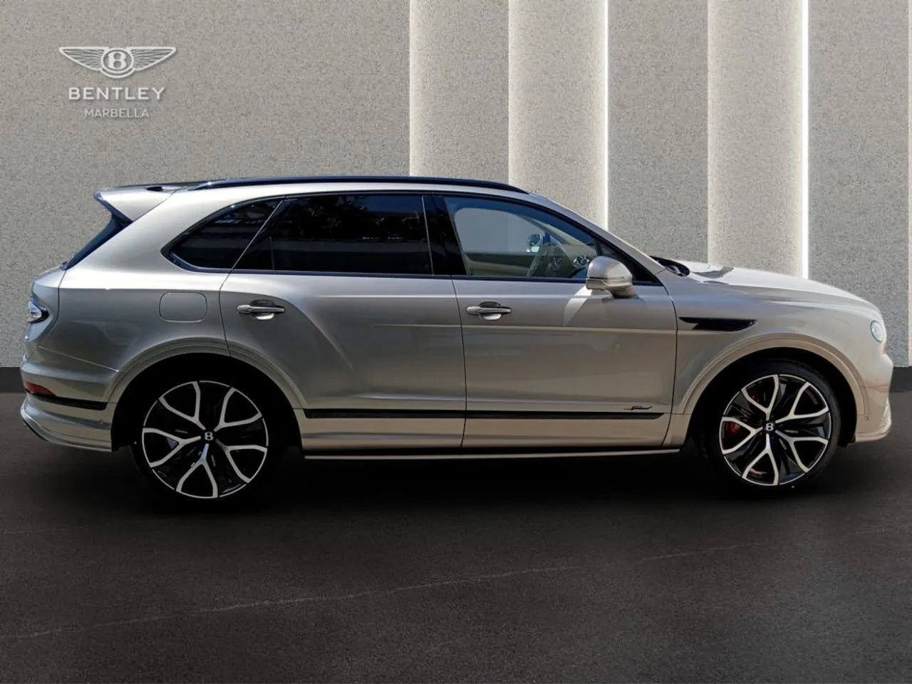 Bentley Bentayga, 4/22
