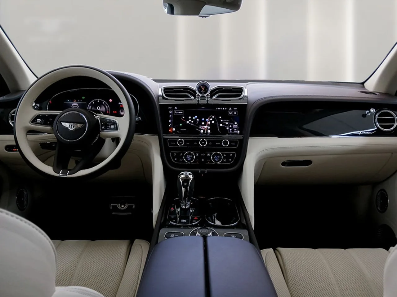 Bentley Bentayga, 10/22