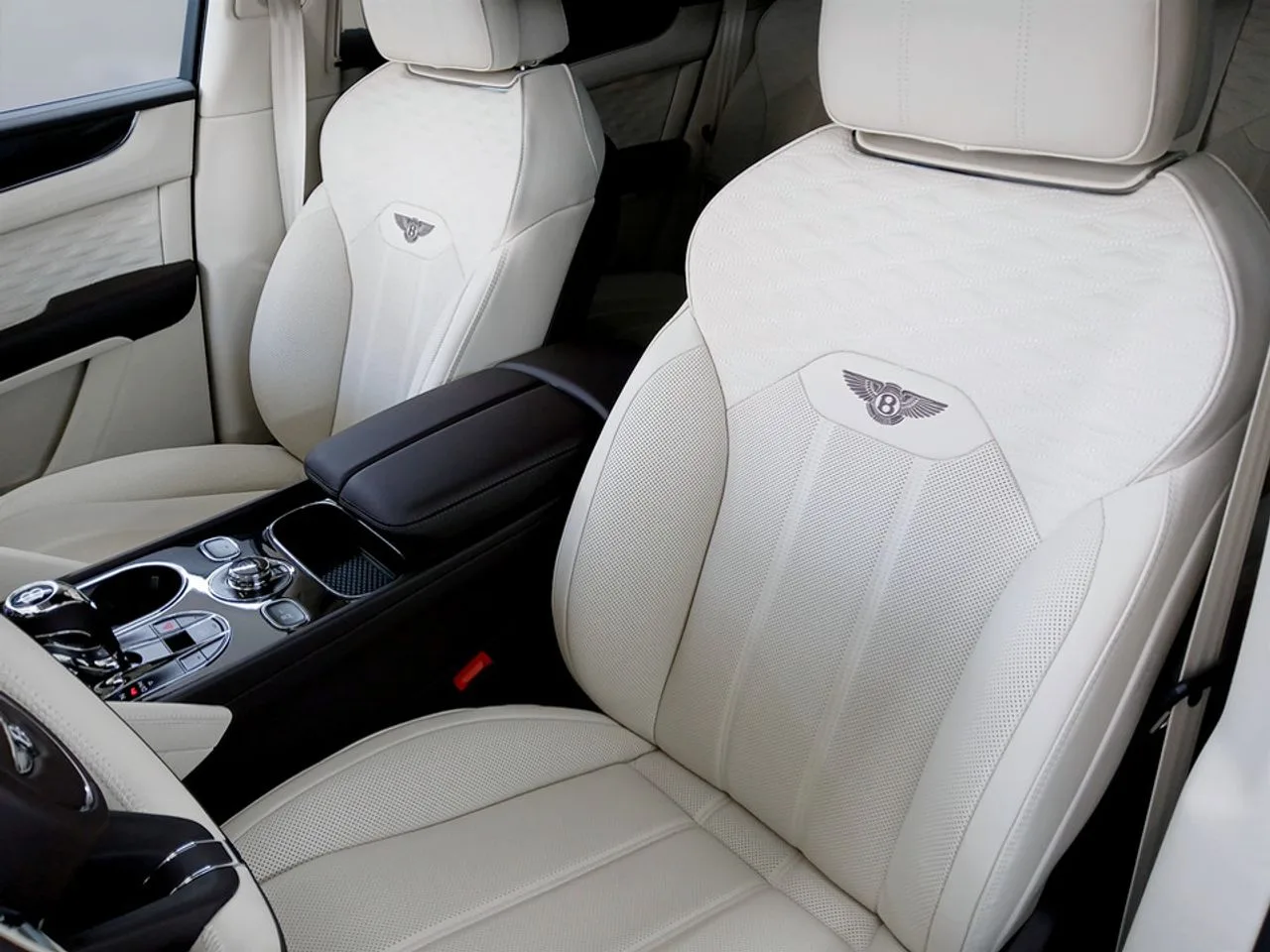 Bentley Bentayga, 16/22