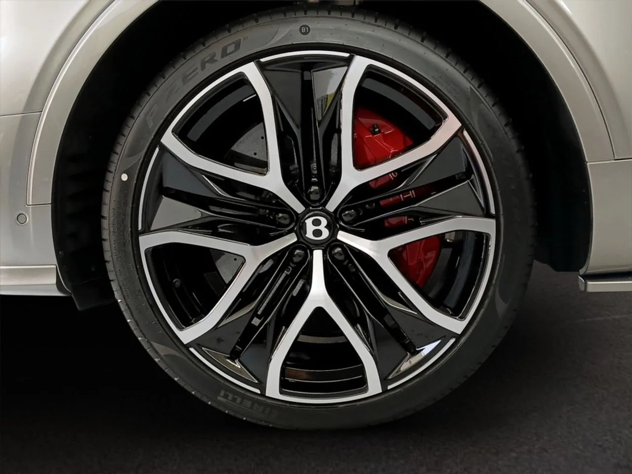 Bentley Bentayga, 21/22